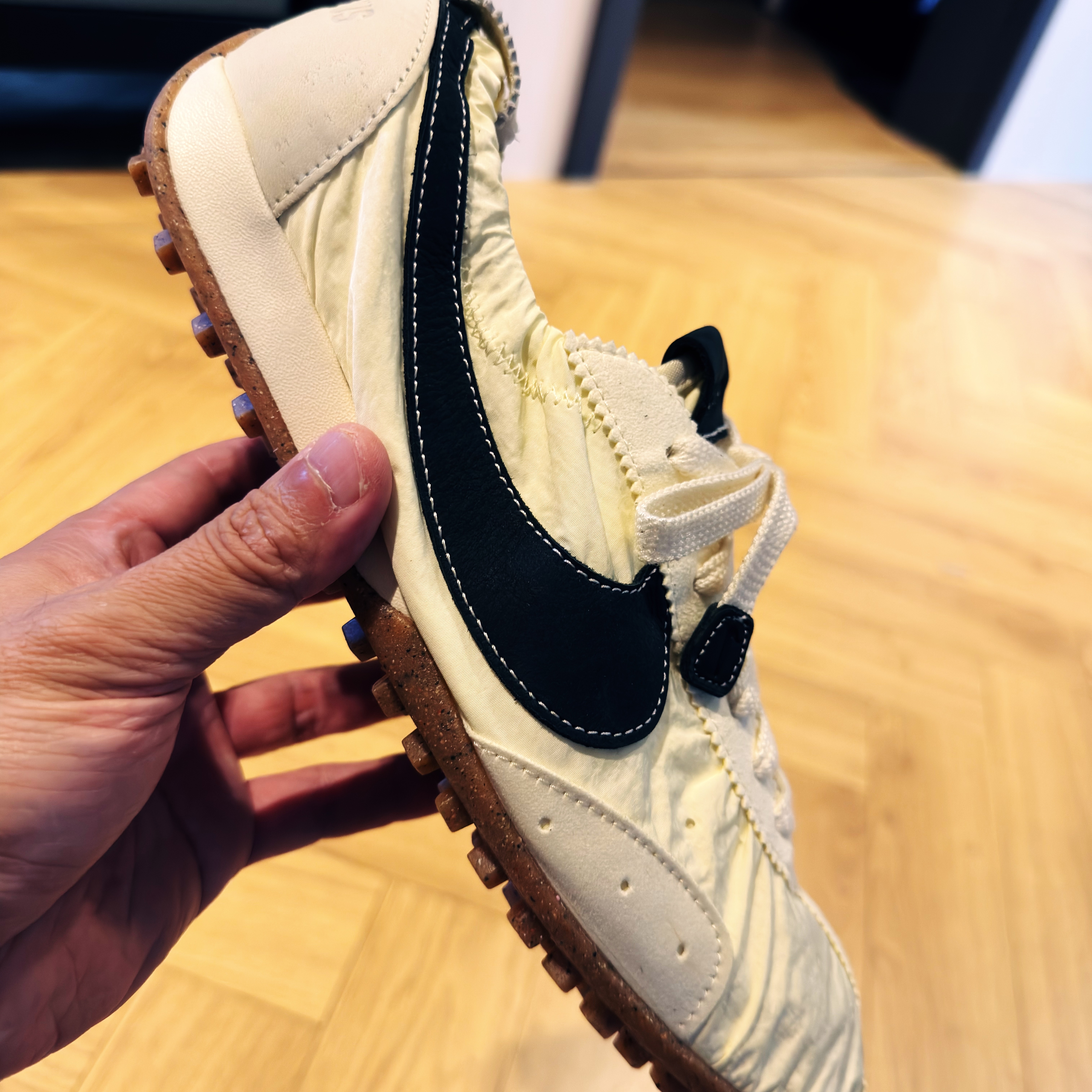 Nike x Jacquemus Moon Shoe SP Alabaster Off Noir 착용 스타일