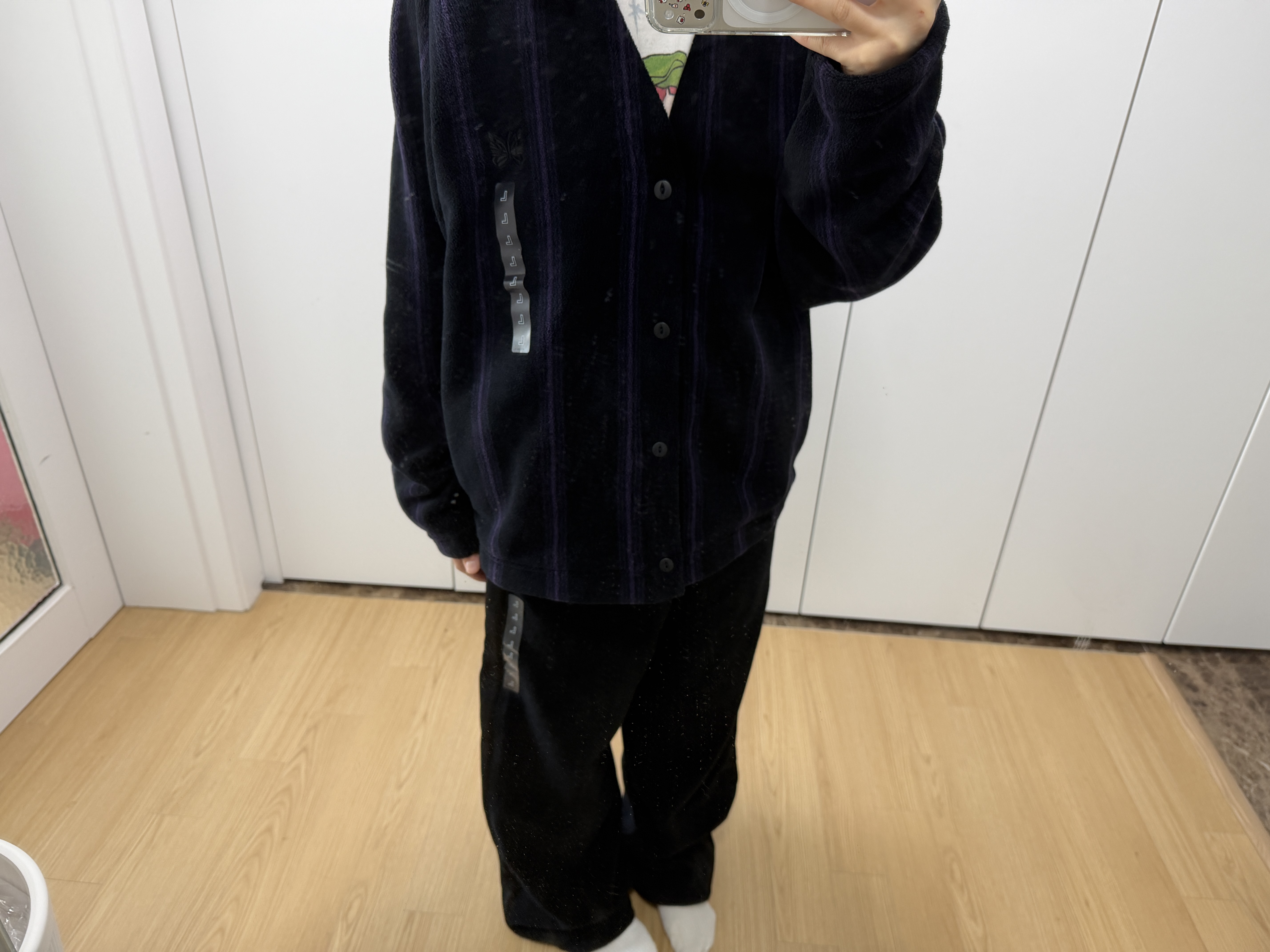 Uniqlo x Needles Fleece Oversized Cardigan Black - KR, Uniqlo x Needles Fleece Wide Pants Black - KR 착용 스타일