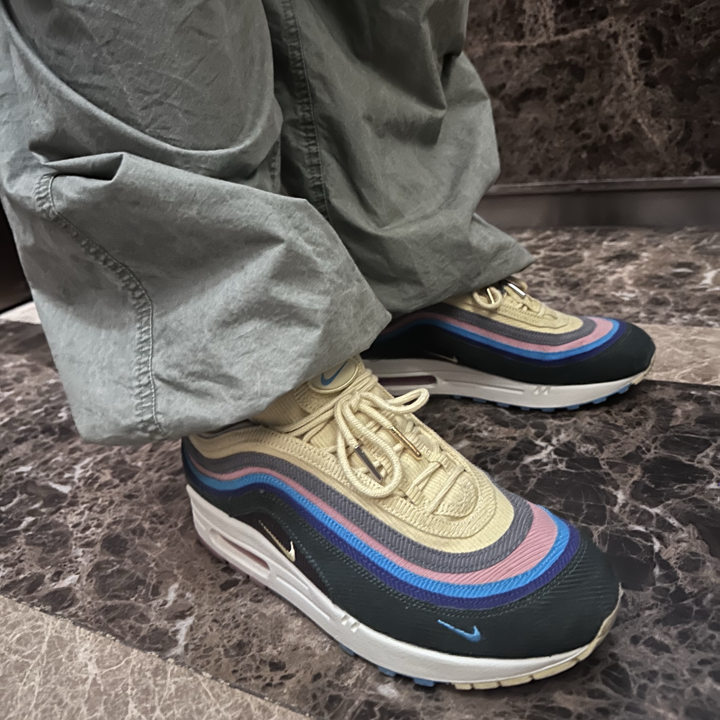 Obey Giant Cargo Pants Lichen Green, Nike x Sean Wotherspoon Air Max 1/97 착용 스타일 - 2