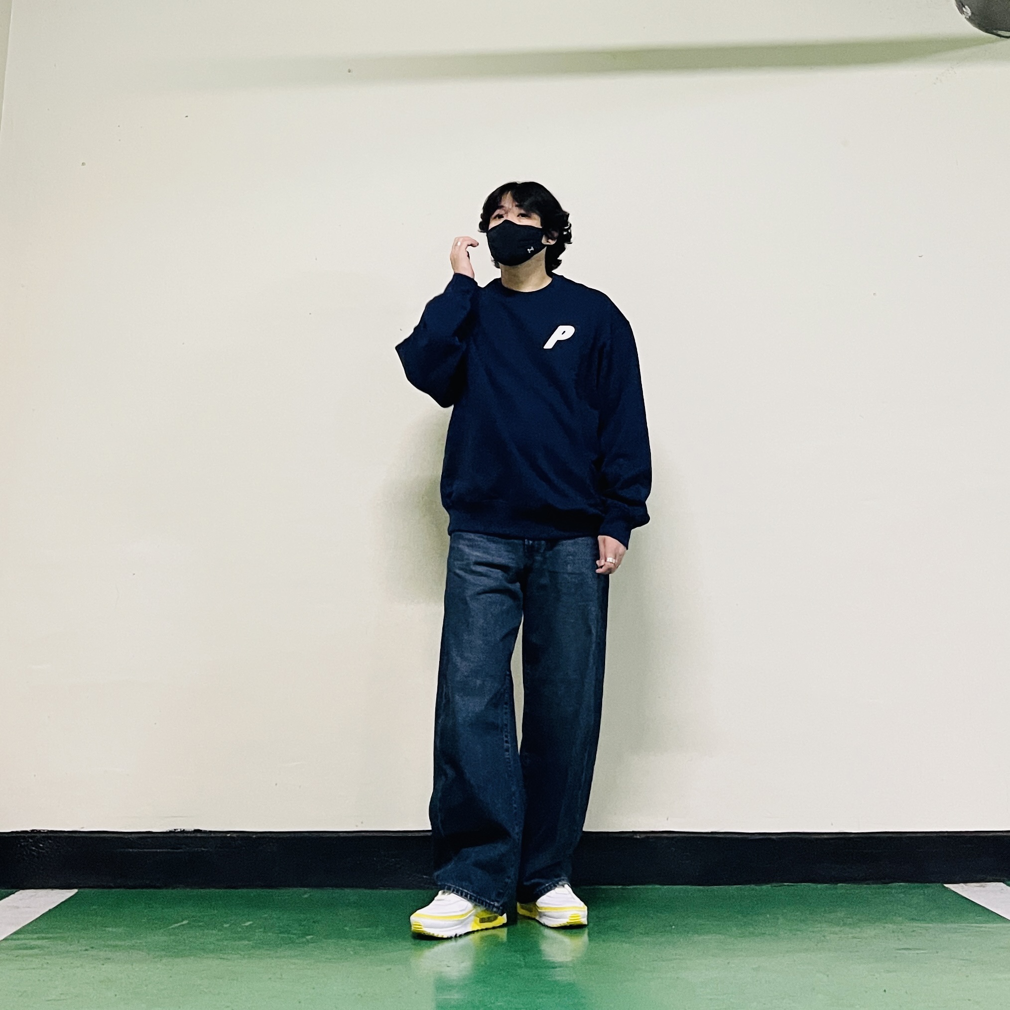 Palace P3 Chain Puff Crew Navy - 25FW, Nike x Undefeated Air Max 90 White Optic Yellow 착용 스타일 - 1