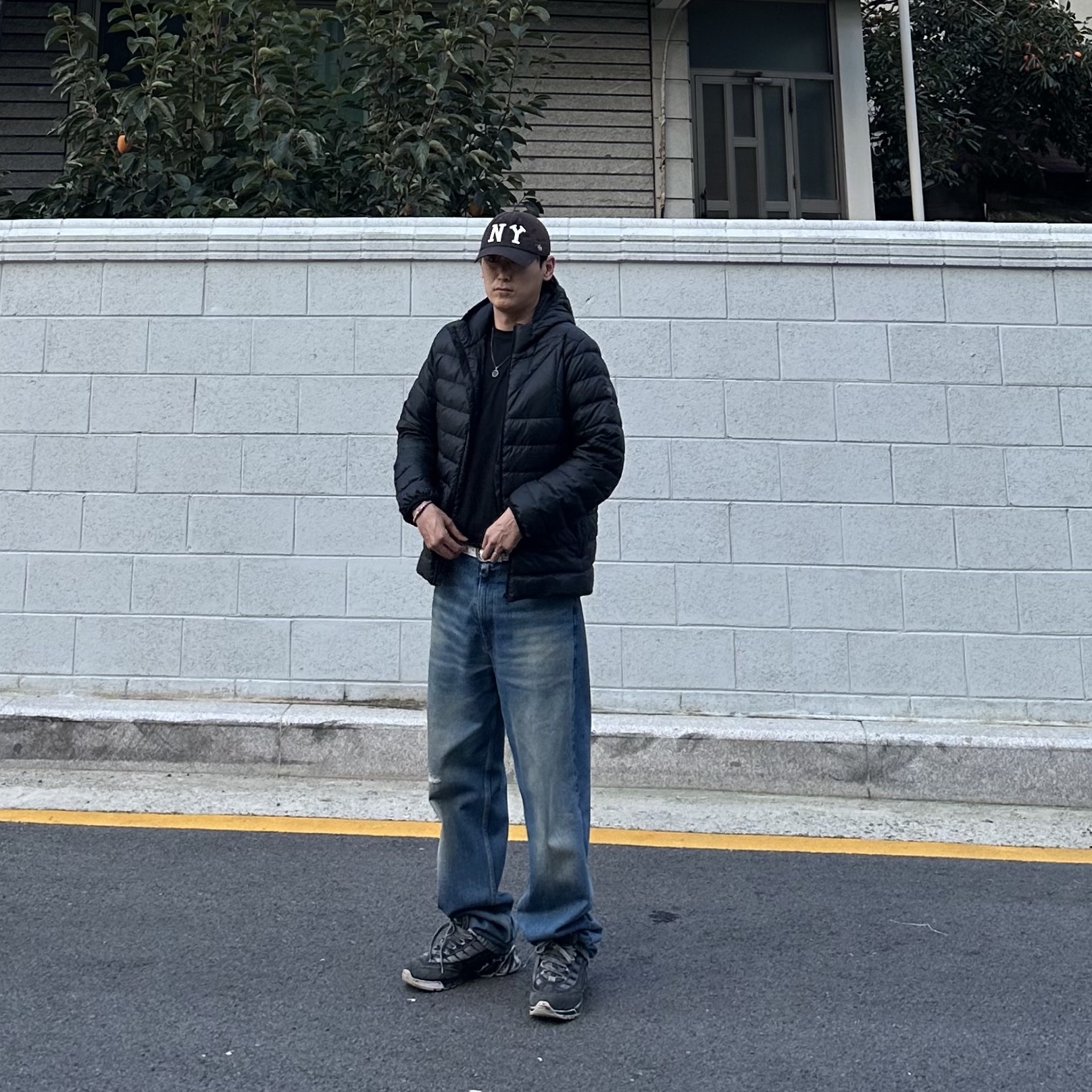 Arc'teryx Cerium Hoody Black 착용 스타일 - 1