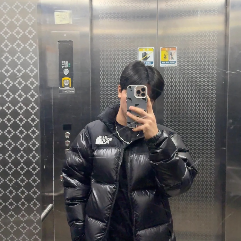 The North Face 1996 Eco Nuptse Jacket Real Black 착용 스타일