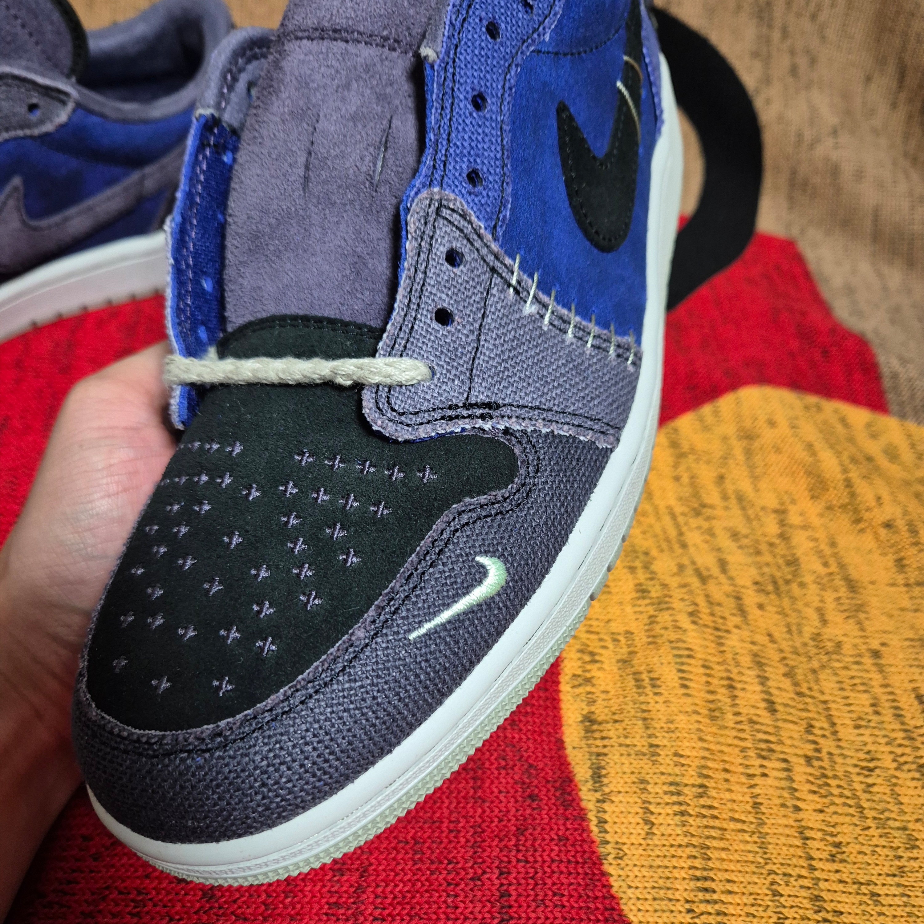 Jordan 1 x Zion Williamson Retro Low OG Regency Purple and Dark Raisin 착용 스타일 - 3
