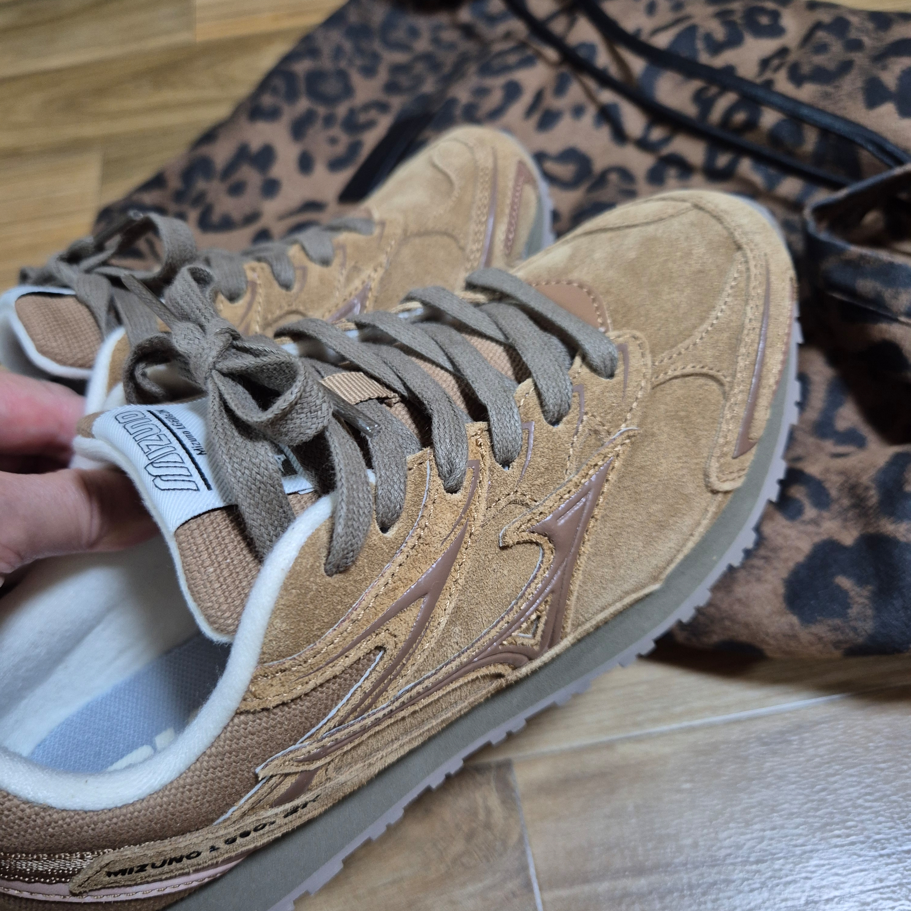 Mizuno LG 60S 2K Brown 착용 스타일