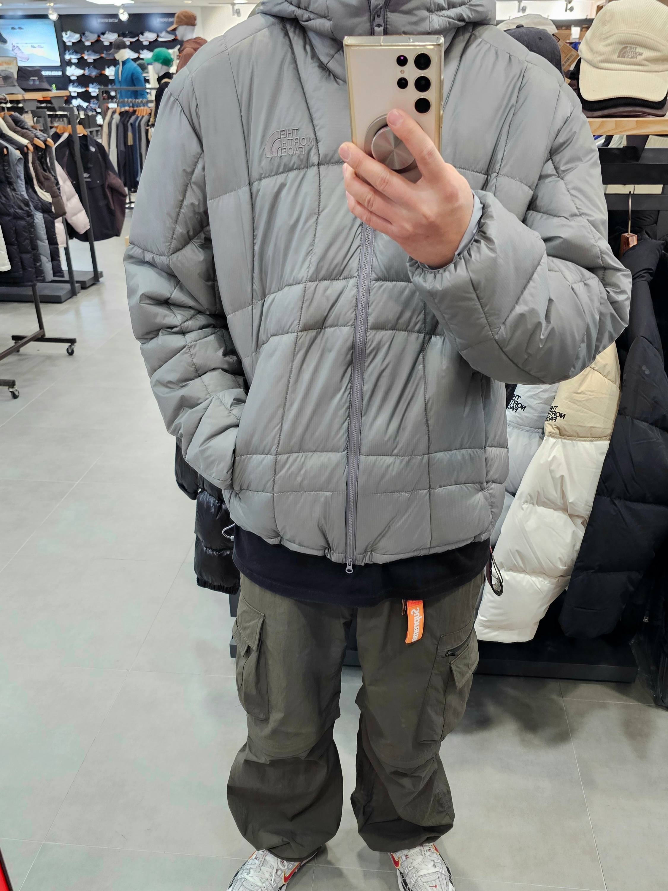 The North Face Wave LT On Jacket Gray, The North Face Wave LT On Jacket Light Blue 착용 스타일 - 2
