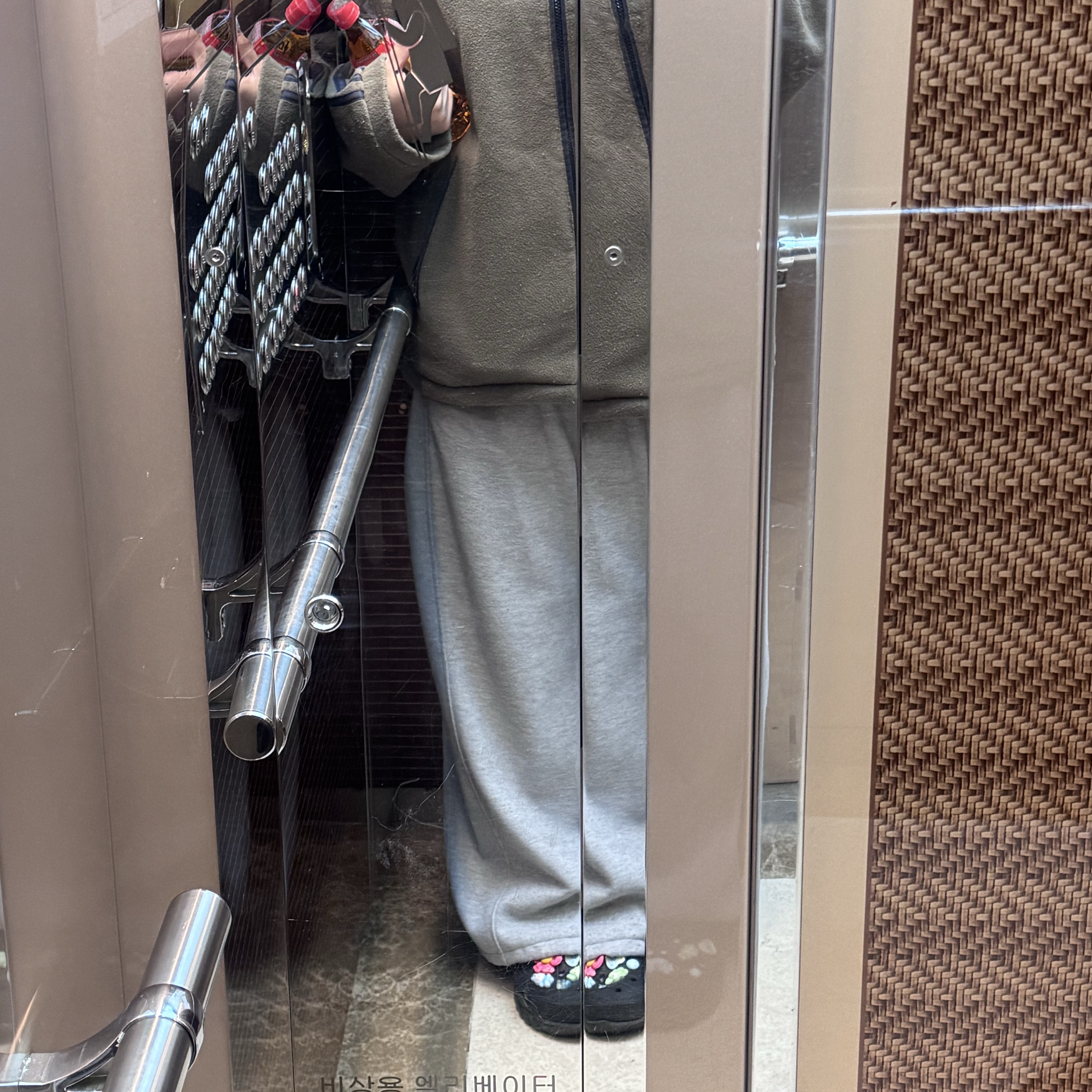 Crocs Duet Max II Clog Black 착용 스타일