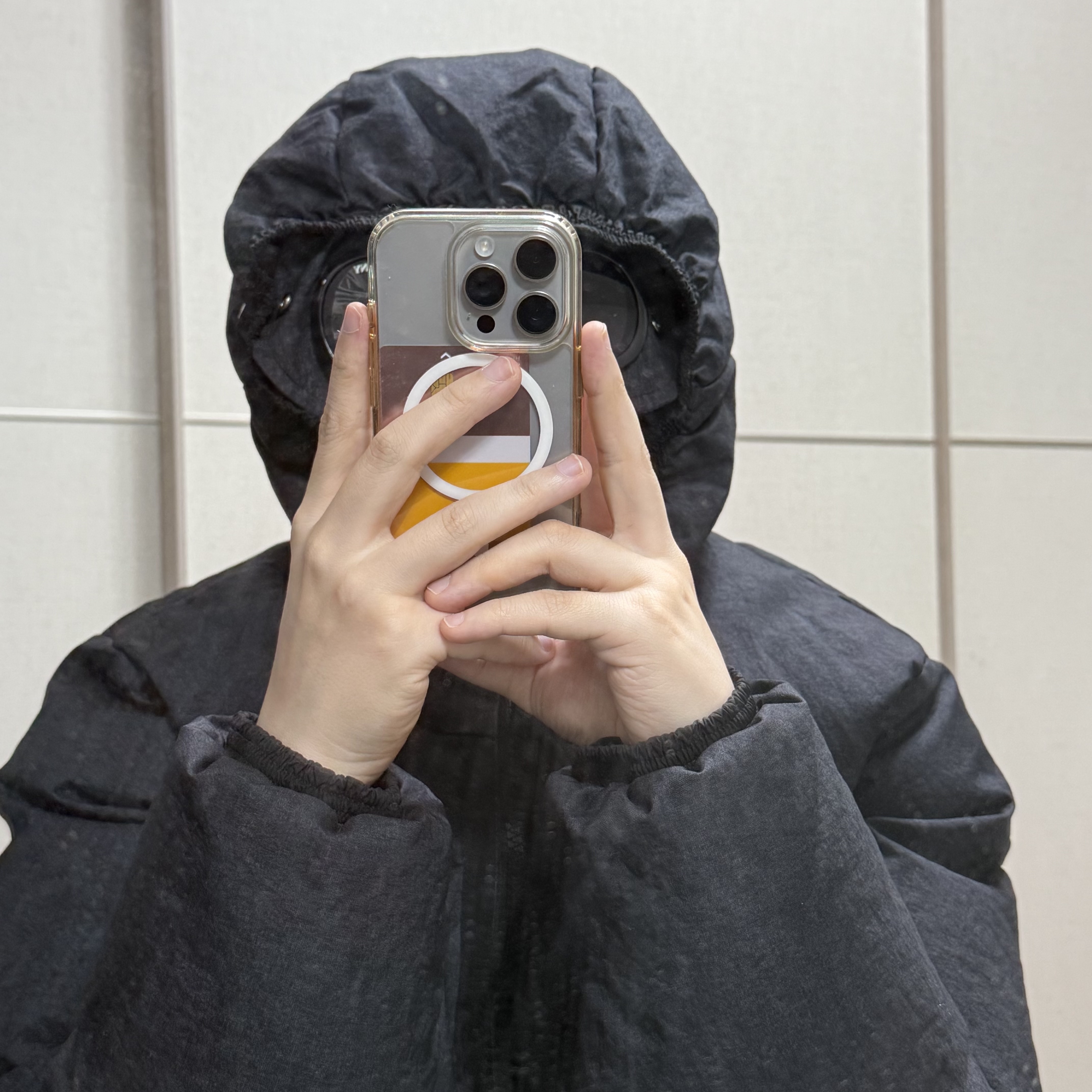 C.P. Company Co-Ted Goggle Down Jacket Black - 23FW, C.P. Company Chrome-R Earflap Cap Black - 23FW 착용 스타일 - 2