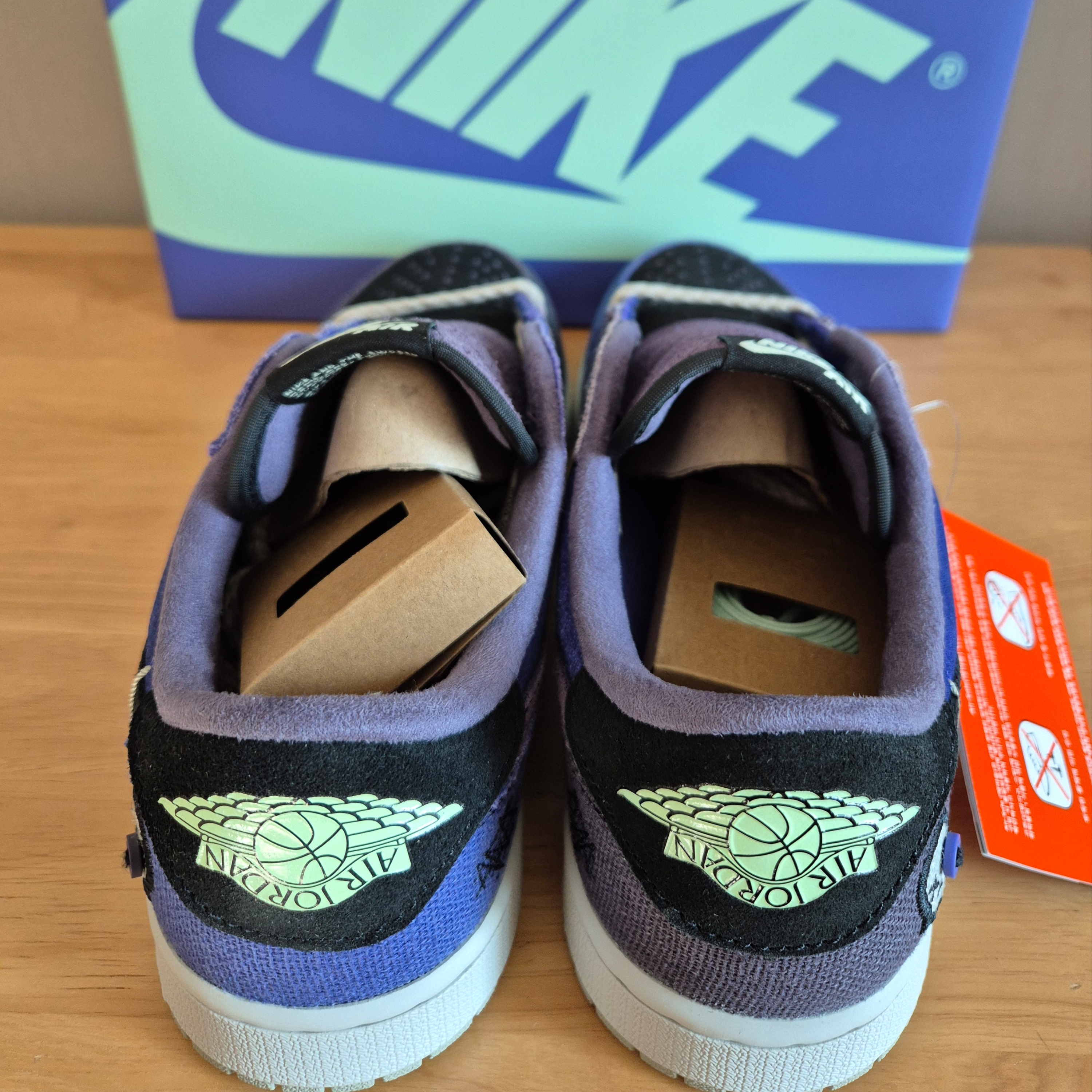 Jordan 1 x Zion Williamson Retro Low OG Regency Purple and Dark Raisin 착용 스타일 - 3