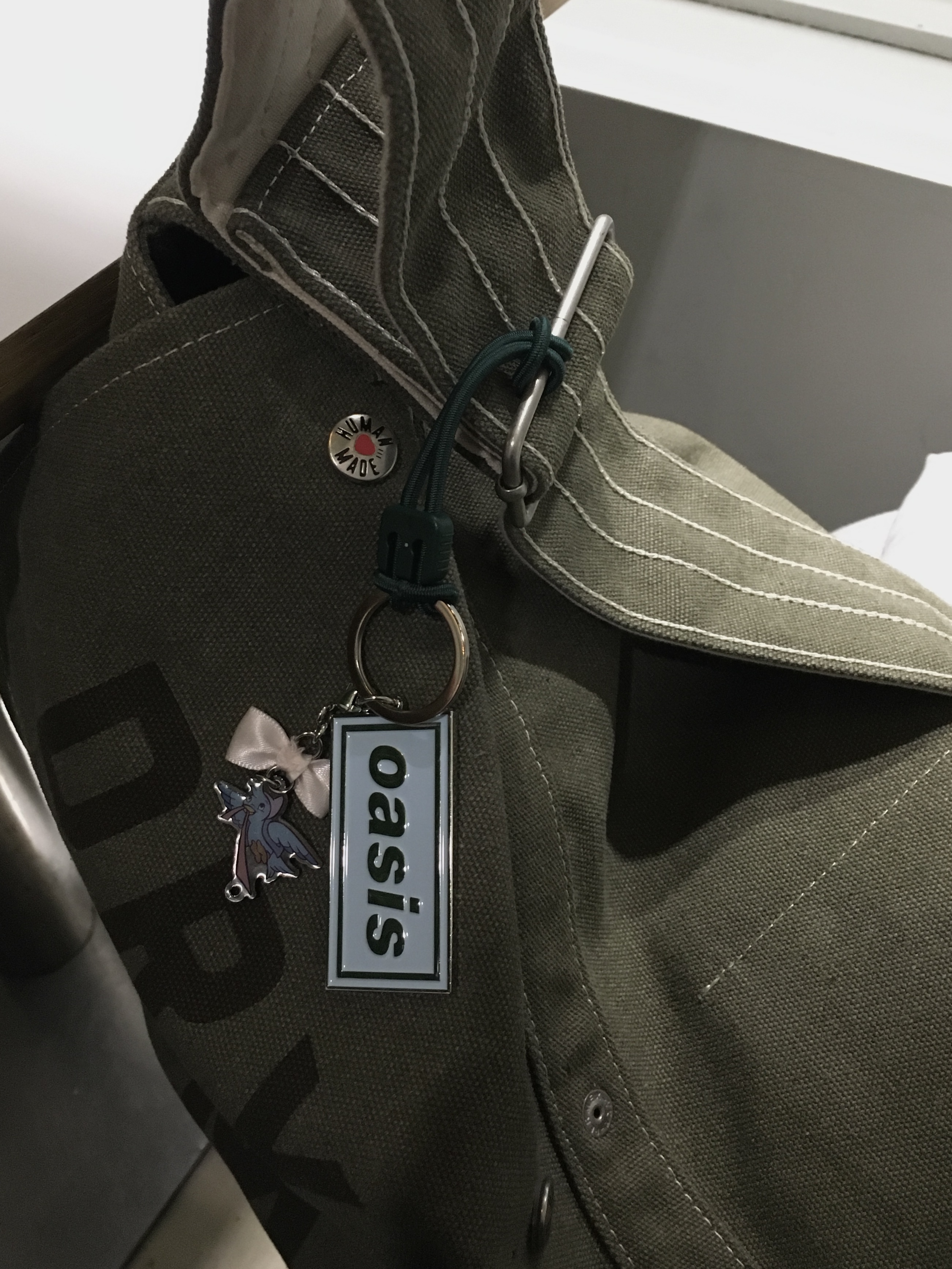Adidas x Oasis Tour Firebird Track Top Black - KR Sizing, Human Made Mail Bag Olive Drab 착용 스타일 - 5