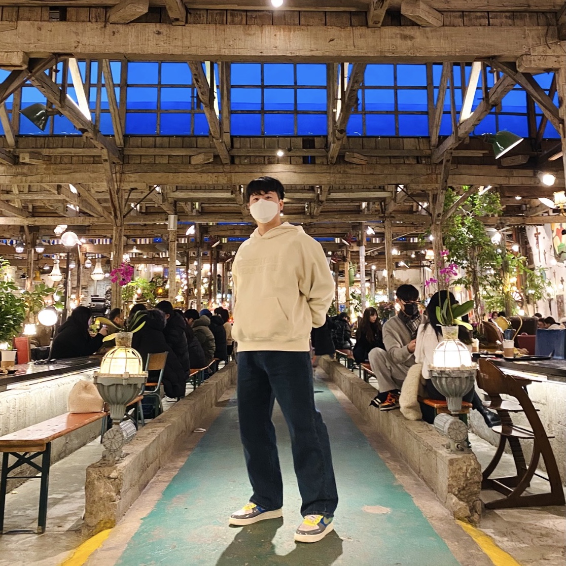 Nike x Undefeated Air Force 1 Low SP Multi Patent Community, Essentials Hoodie Egg Shell - 22FW 착용 스타일