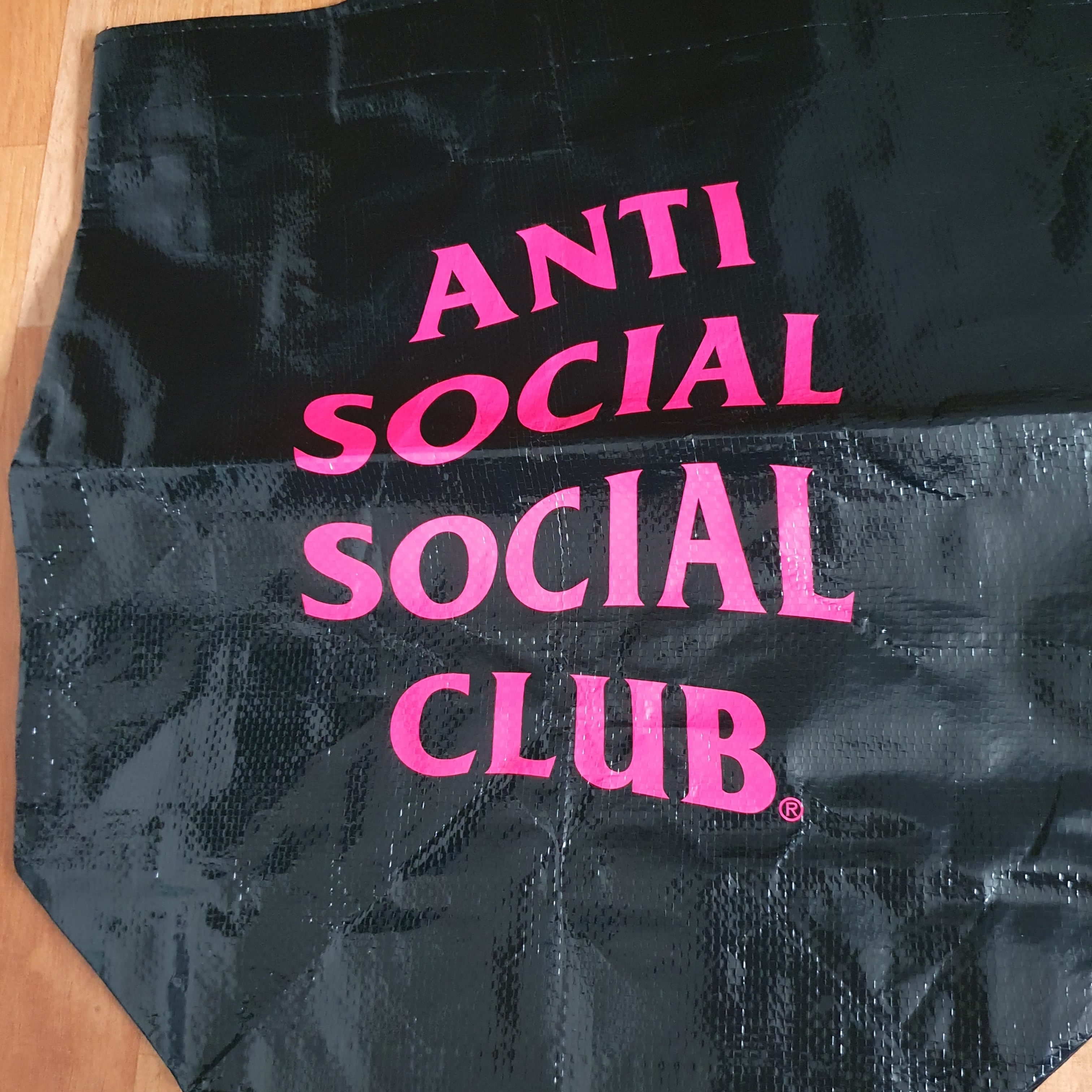 Anti Social Social Club Reusable Bag Black 착용 스타일