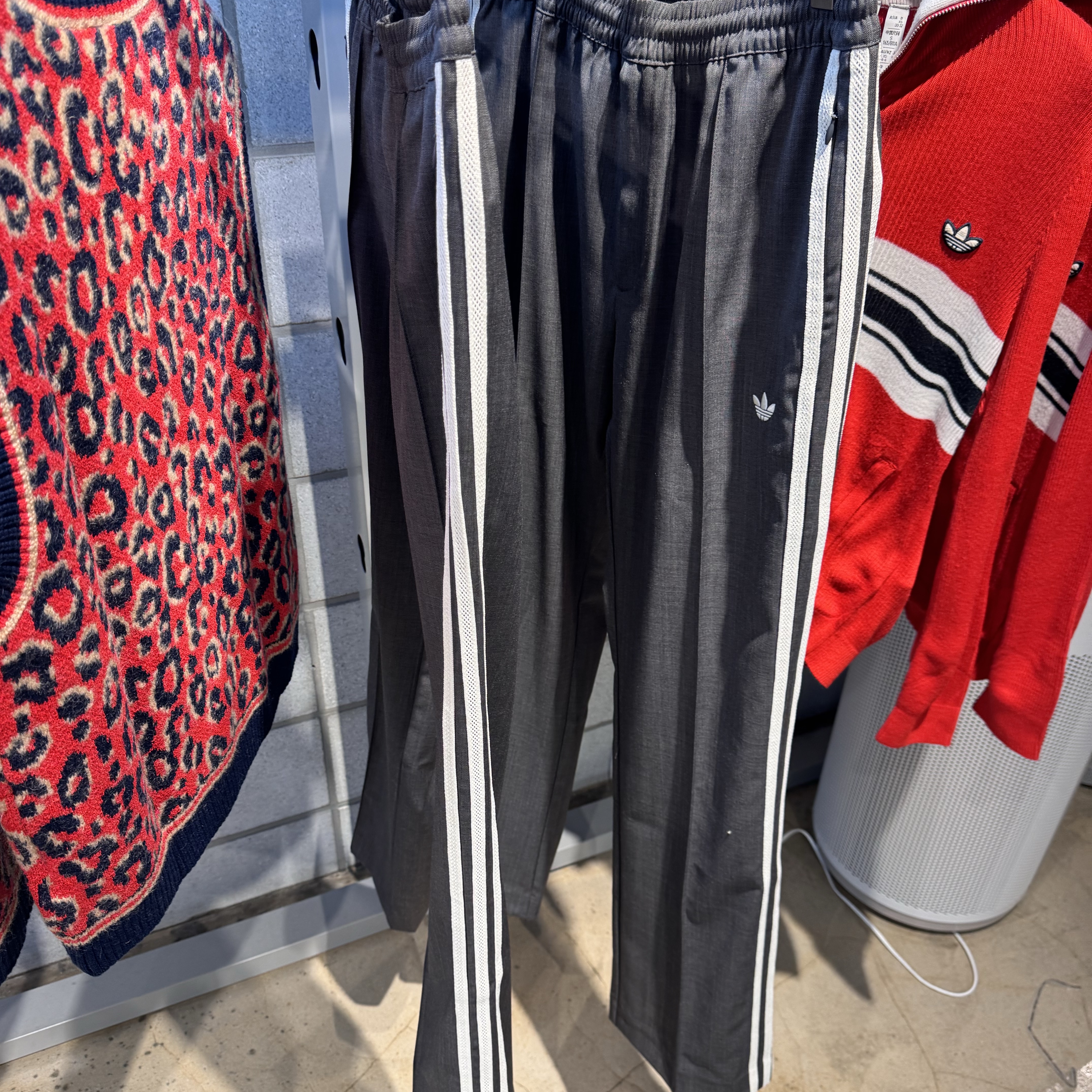 Adidas x Wales Bonner Wool Pants Dark Grey Heather - KR Sizing 착용 스타일