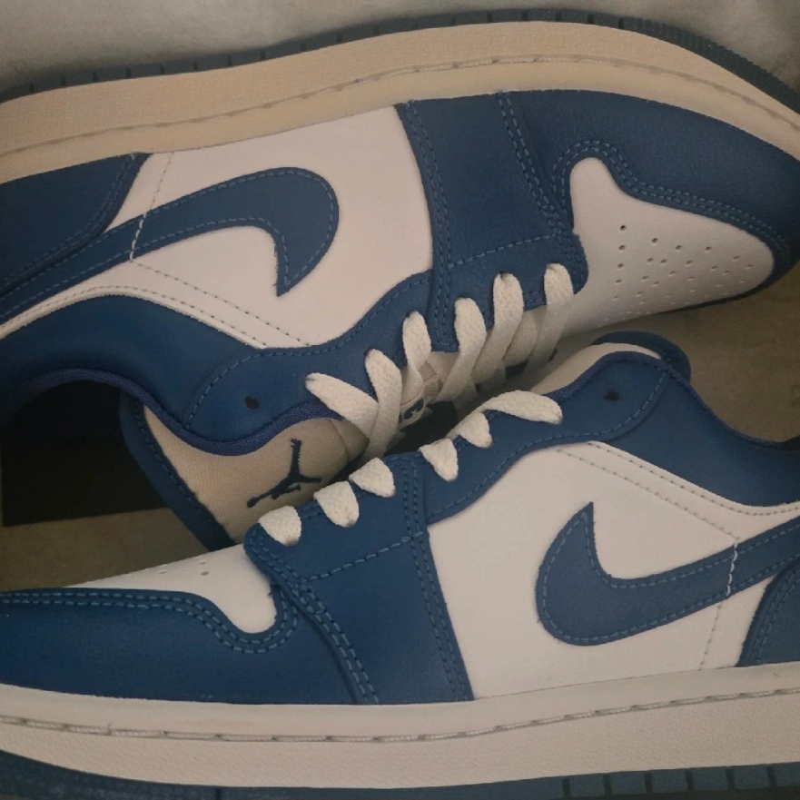 (W) Jordan 1 Low White Dark Marina Blue 착용 스타일