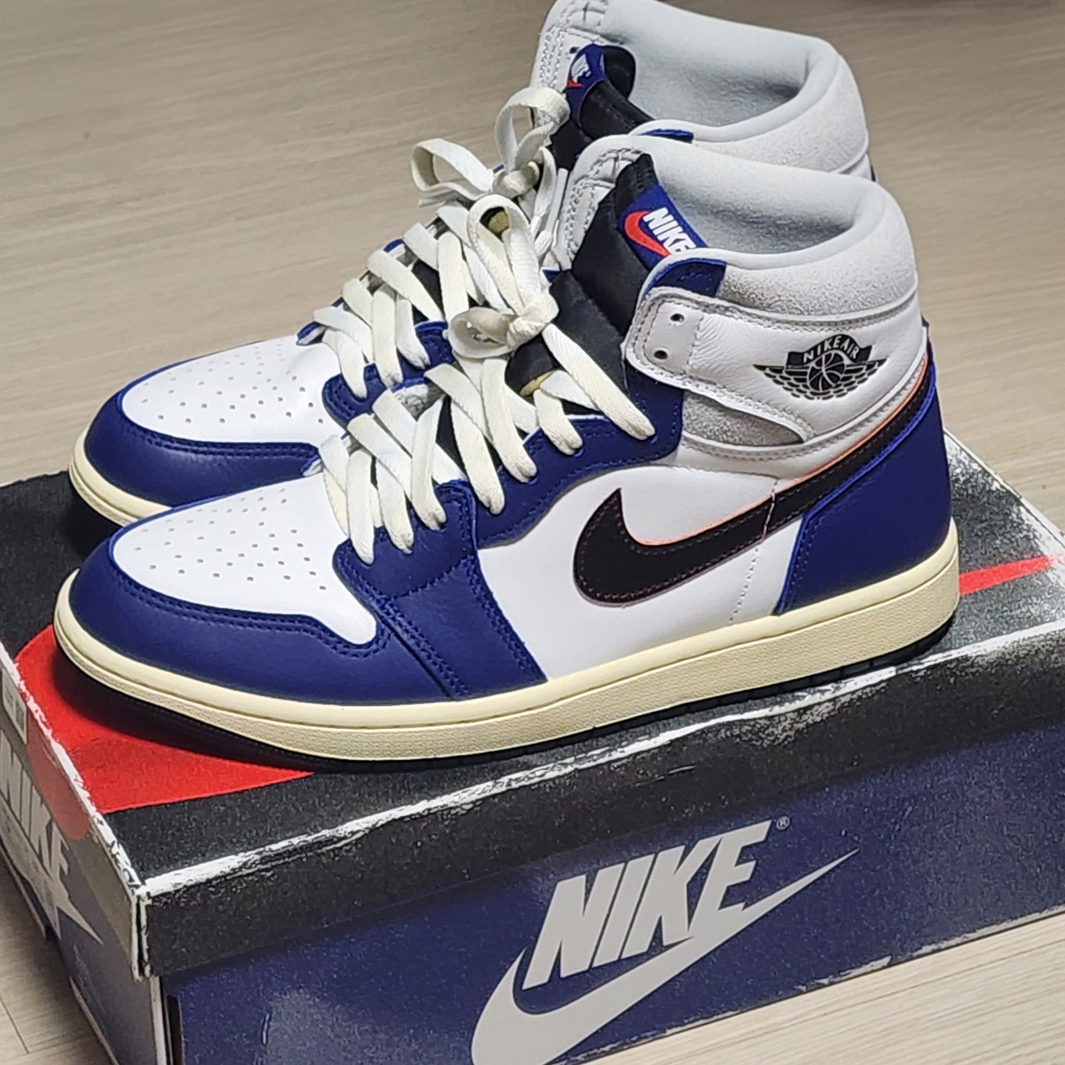 Jordan 1 Retro High OG Rare Air 착용 스타일