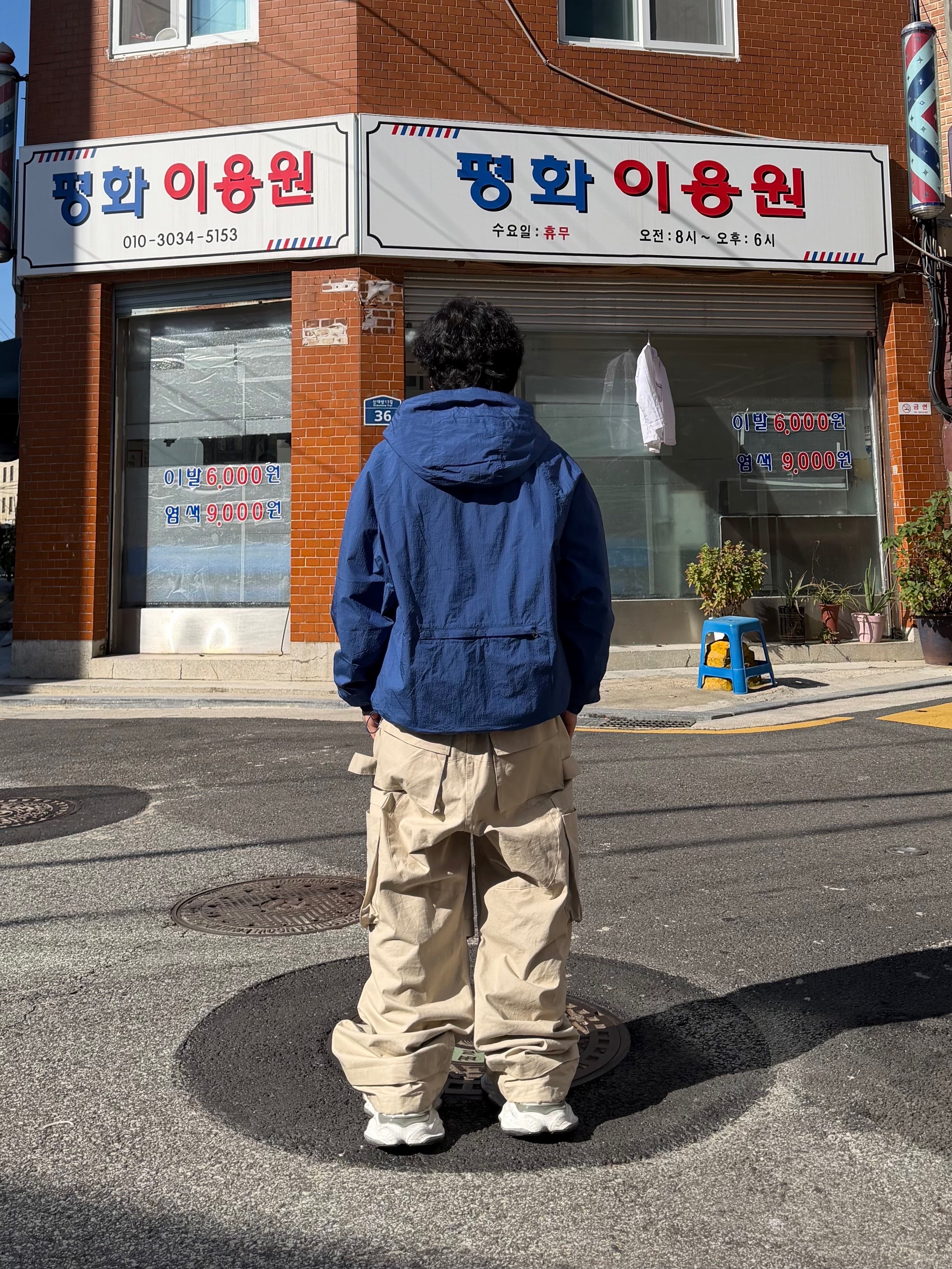 Wapworks Hard Knocks Cargo Pants Dune, Balenciaga Cargo Sneakers White Grey 착용 스타일 - 4