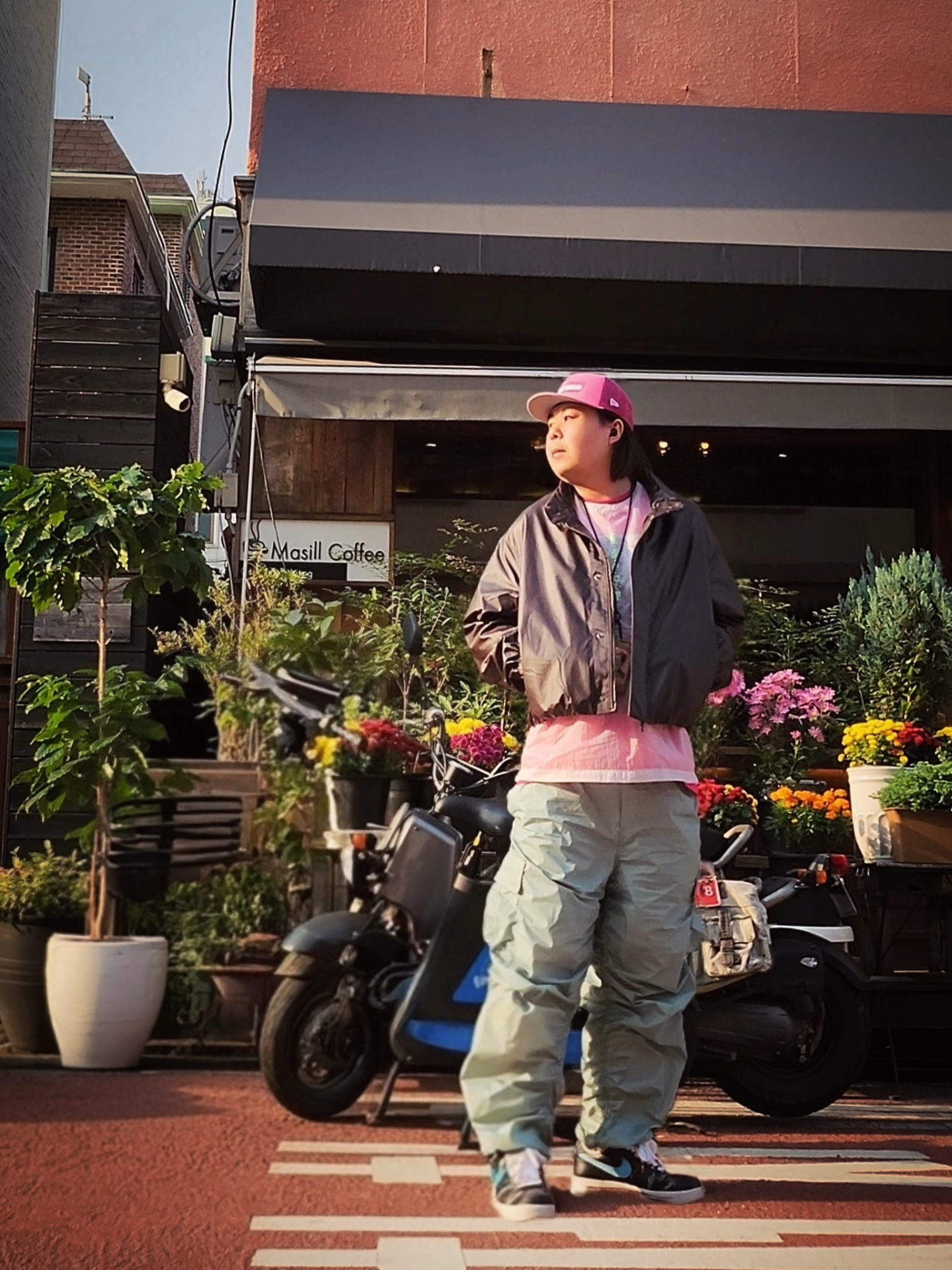 Supreme Saint Sebastian LS T-Shirt Pink - 24SS, Supreme Box Logo Mesh Back New Era Pink - 22SS 착용 스타일