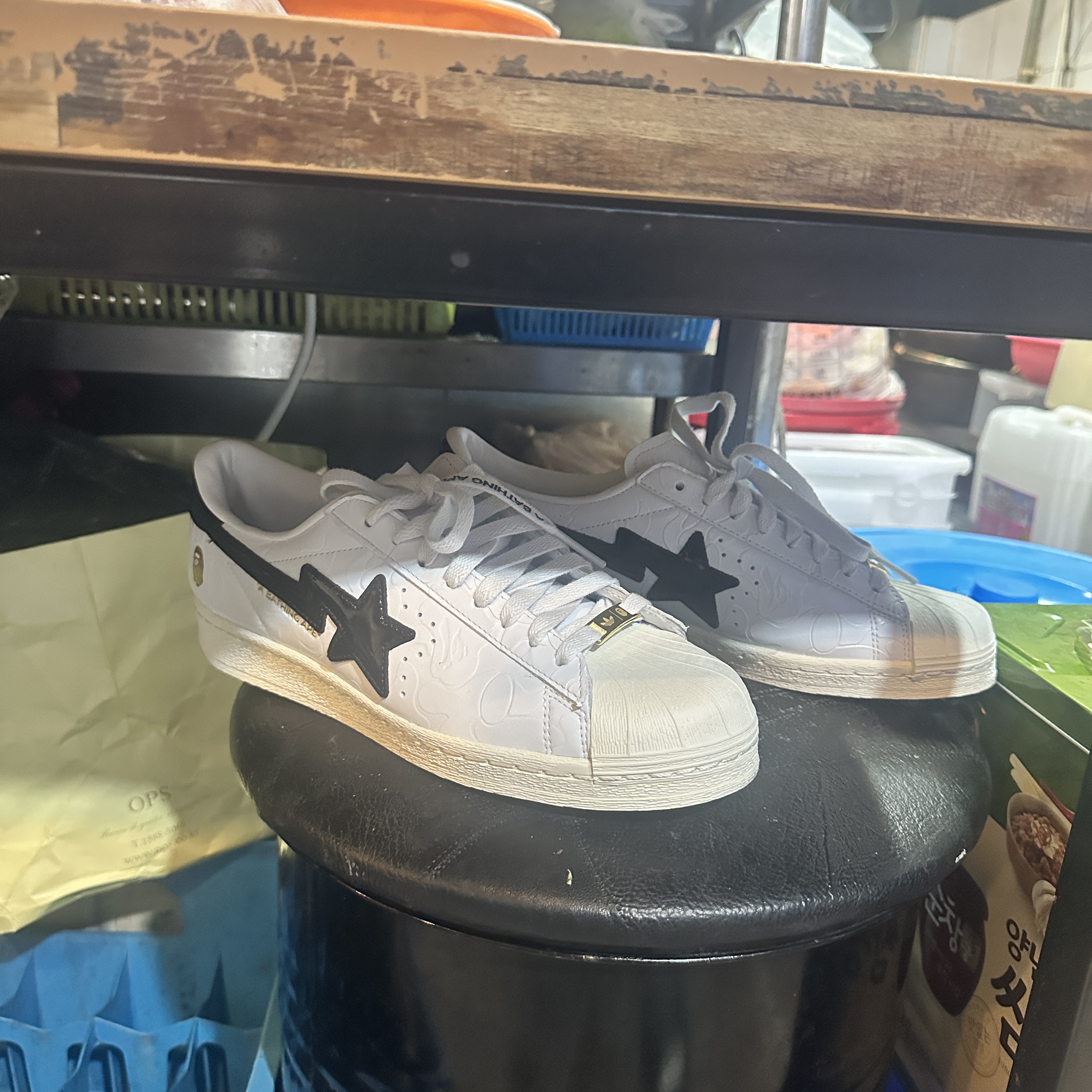Adidas x BAPE Superstar Vintage Cloud White Core Black 착용 스타일