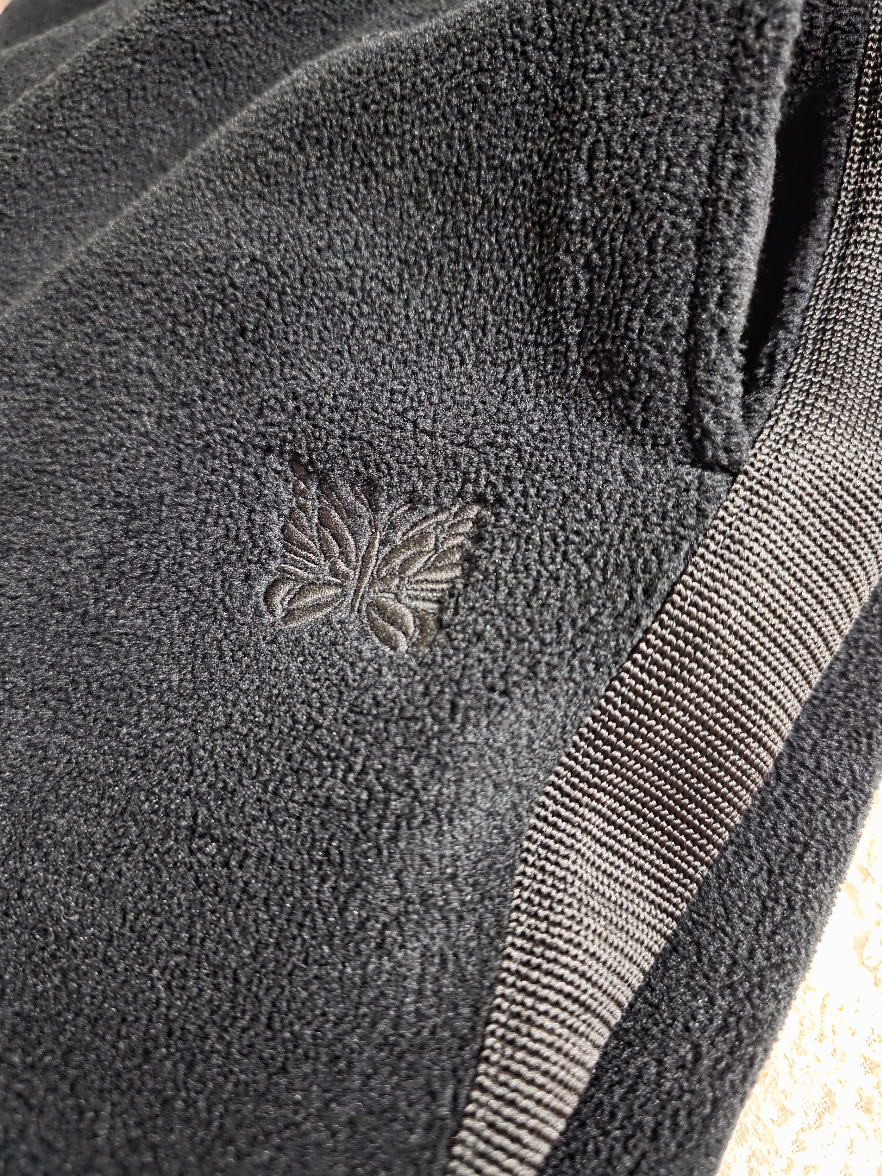 Uniqlo x Needles Fleece Wide Pants Black - KR, Nike x Supreme Air Force 1 Low Black 착용 스타일 - 2