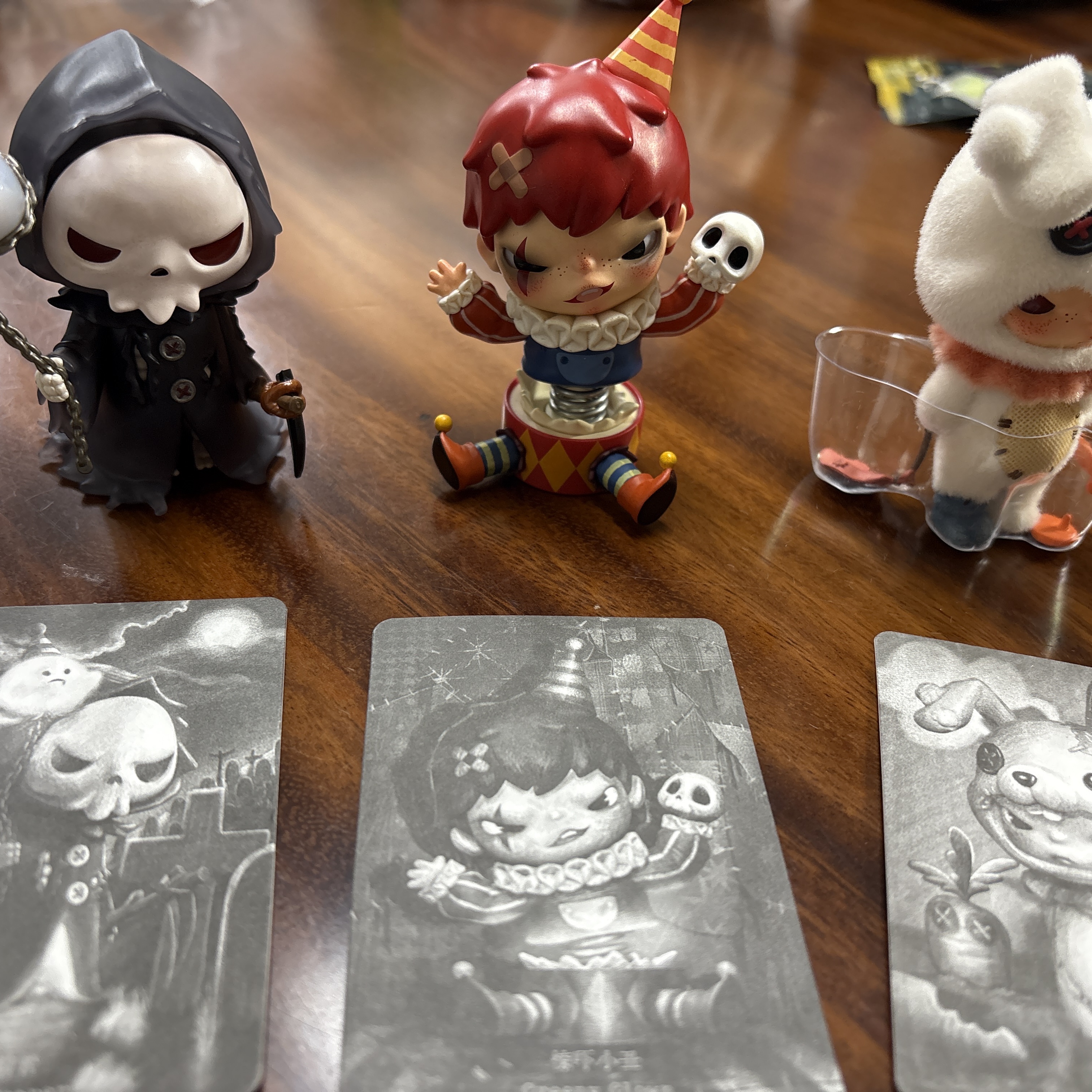 Pop Mart Hirono Monsters' Carnival Series Figures Sealed Case (6 Blind Boxes) 착용 스타일