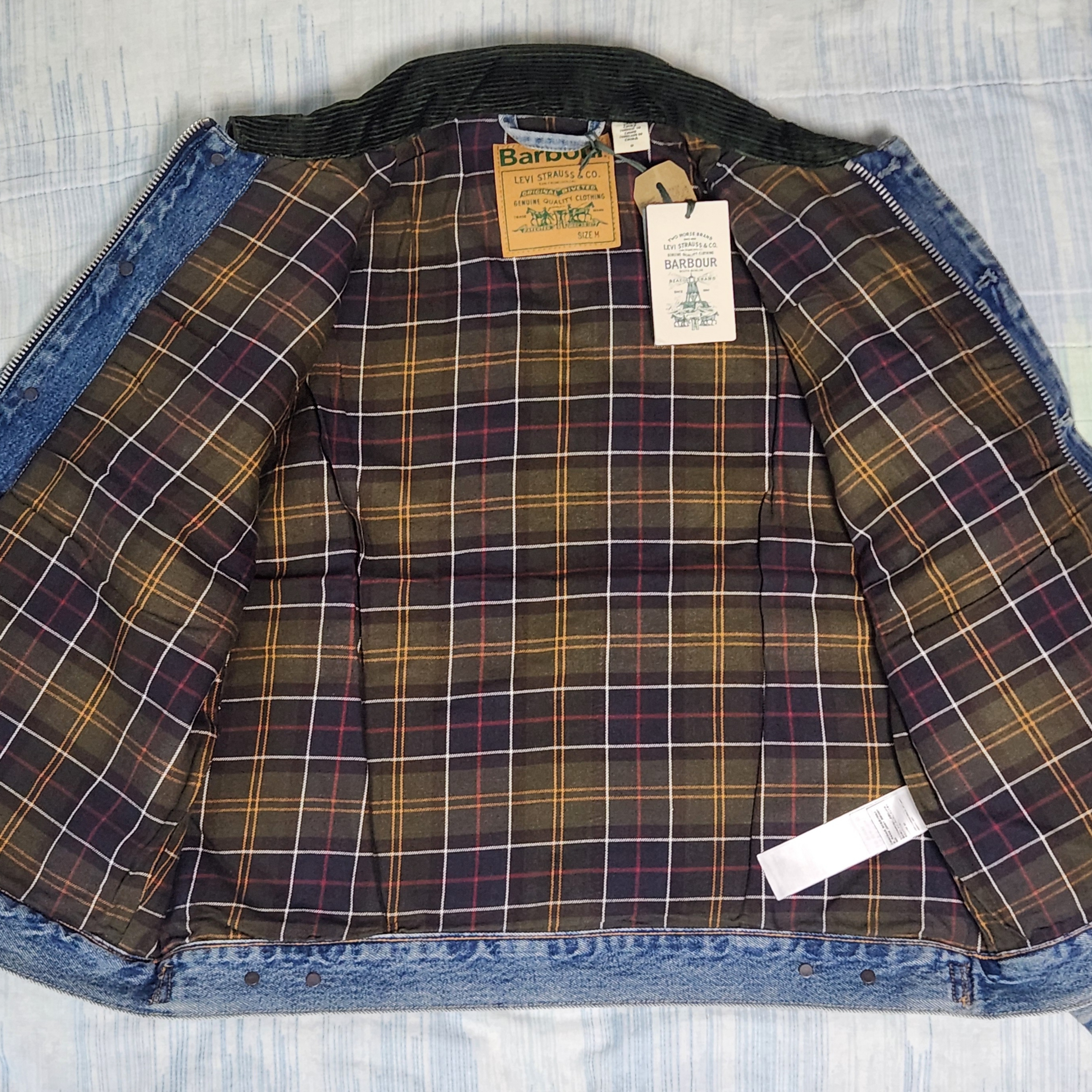 Levi's x Barbour Type II Trucker Jacket Vintage Washed Denim 착용 스타일 - 3