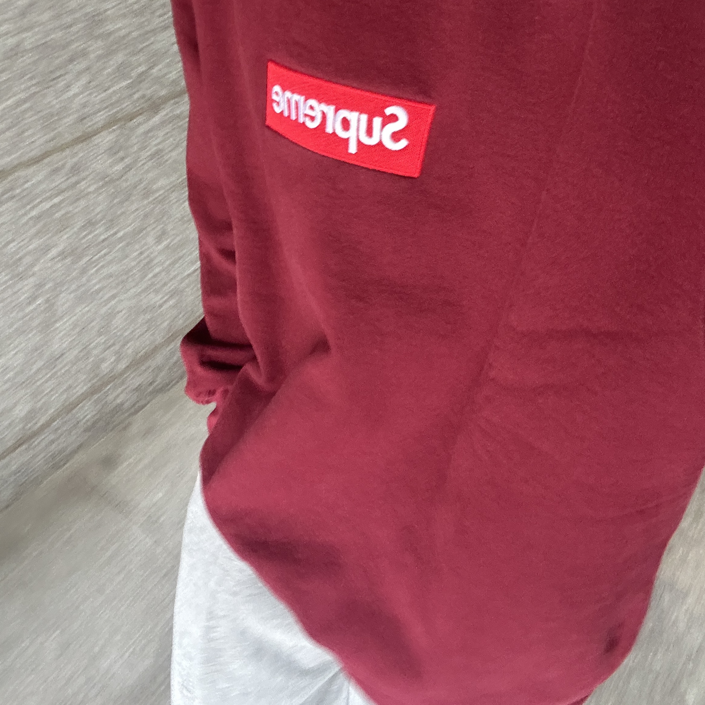 Supreme Box Logo Crewneck Cardinal - 22FW 착용 스타일