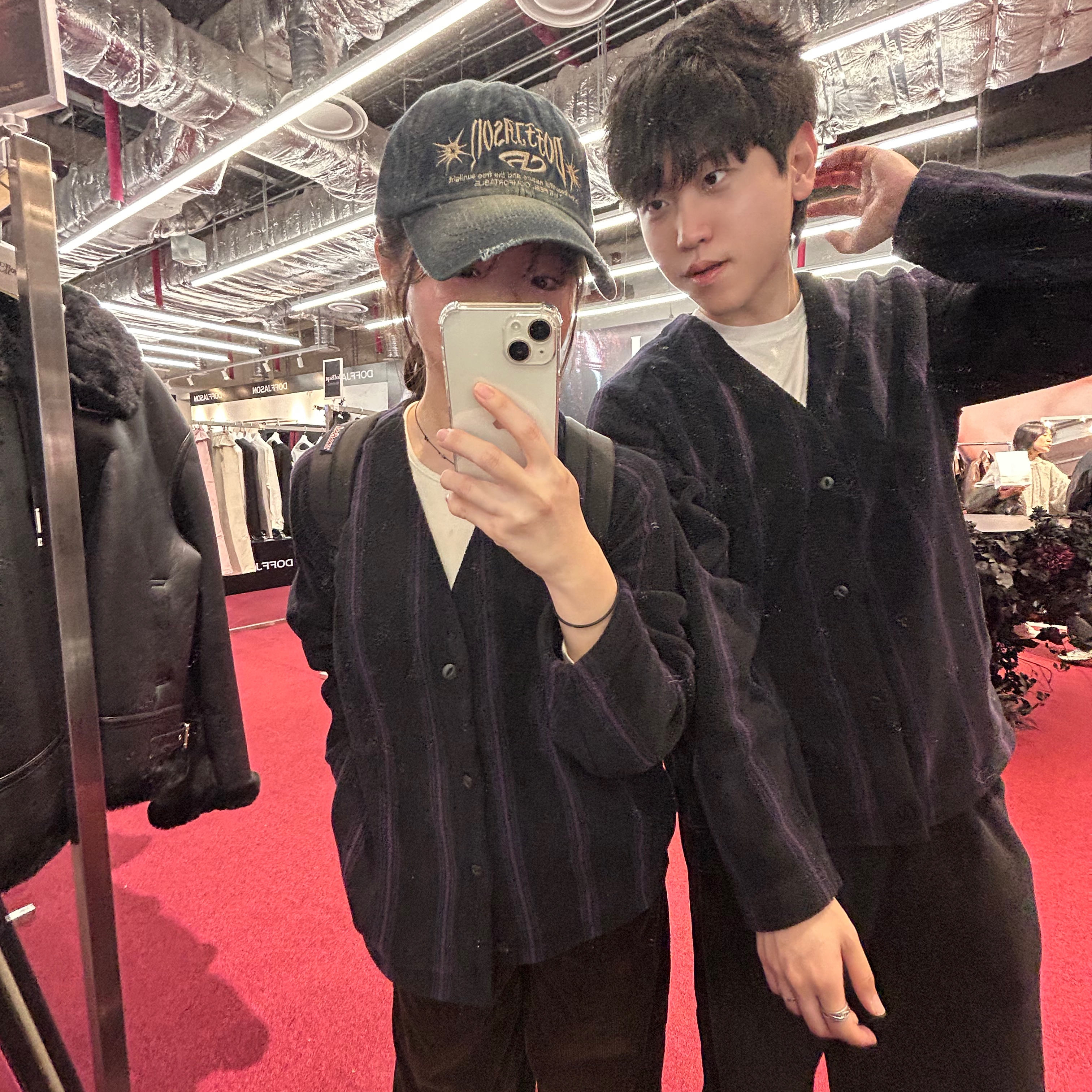 Uniqlo x Needles Fleece Oversized Cardigan Black - KR 착용 스타일