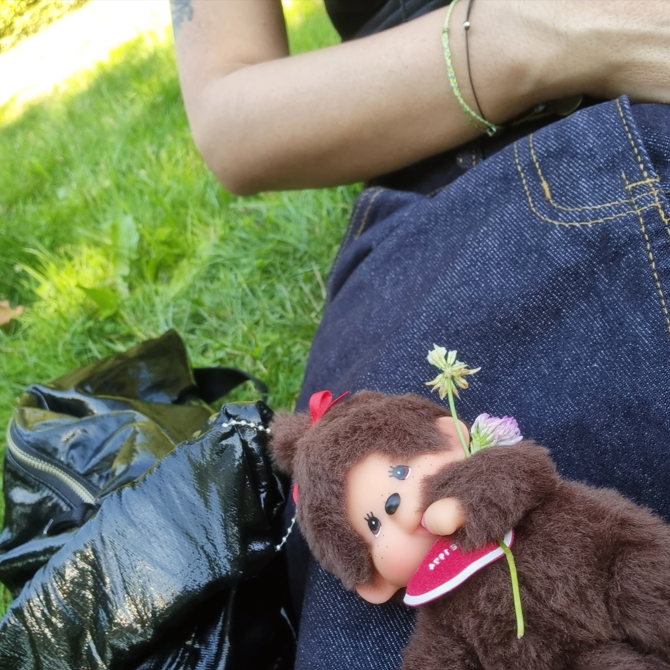 Monchhichi SS Girl Key Chain Brown 착용 스타일
