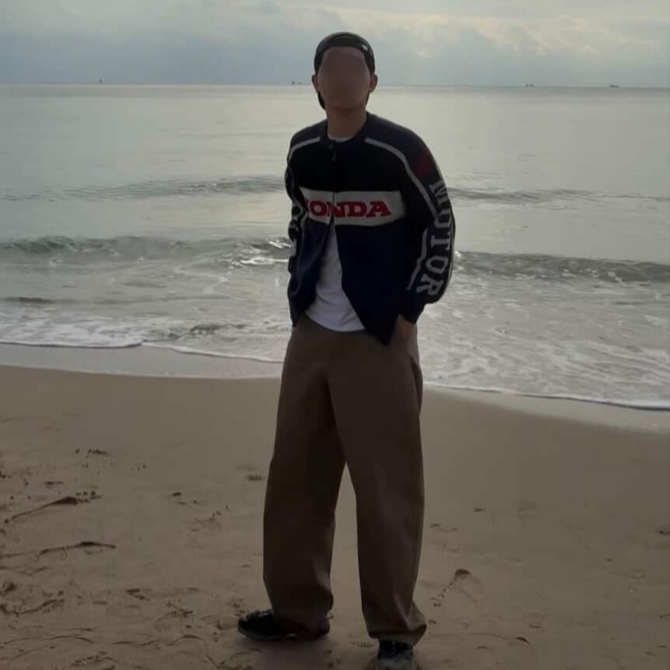 Honda Big Logo Knit Zip-up Blue, Salomon XT-6 ADV Black 착용 스타일 - 2