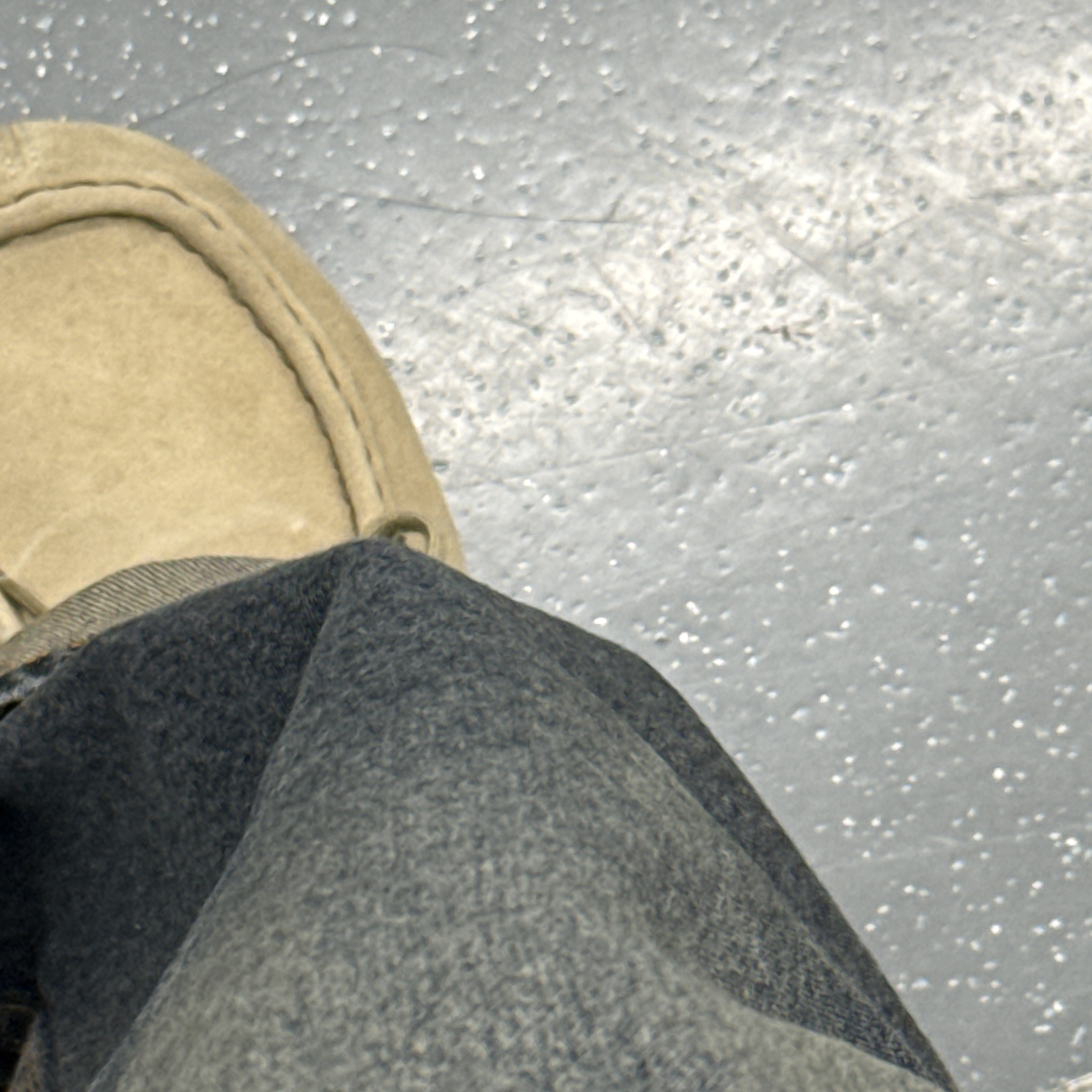 GU Real Leather Moccasin Shoes Beige 착용 스타일