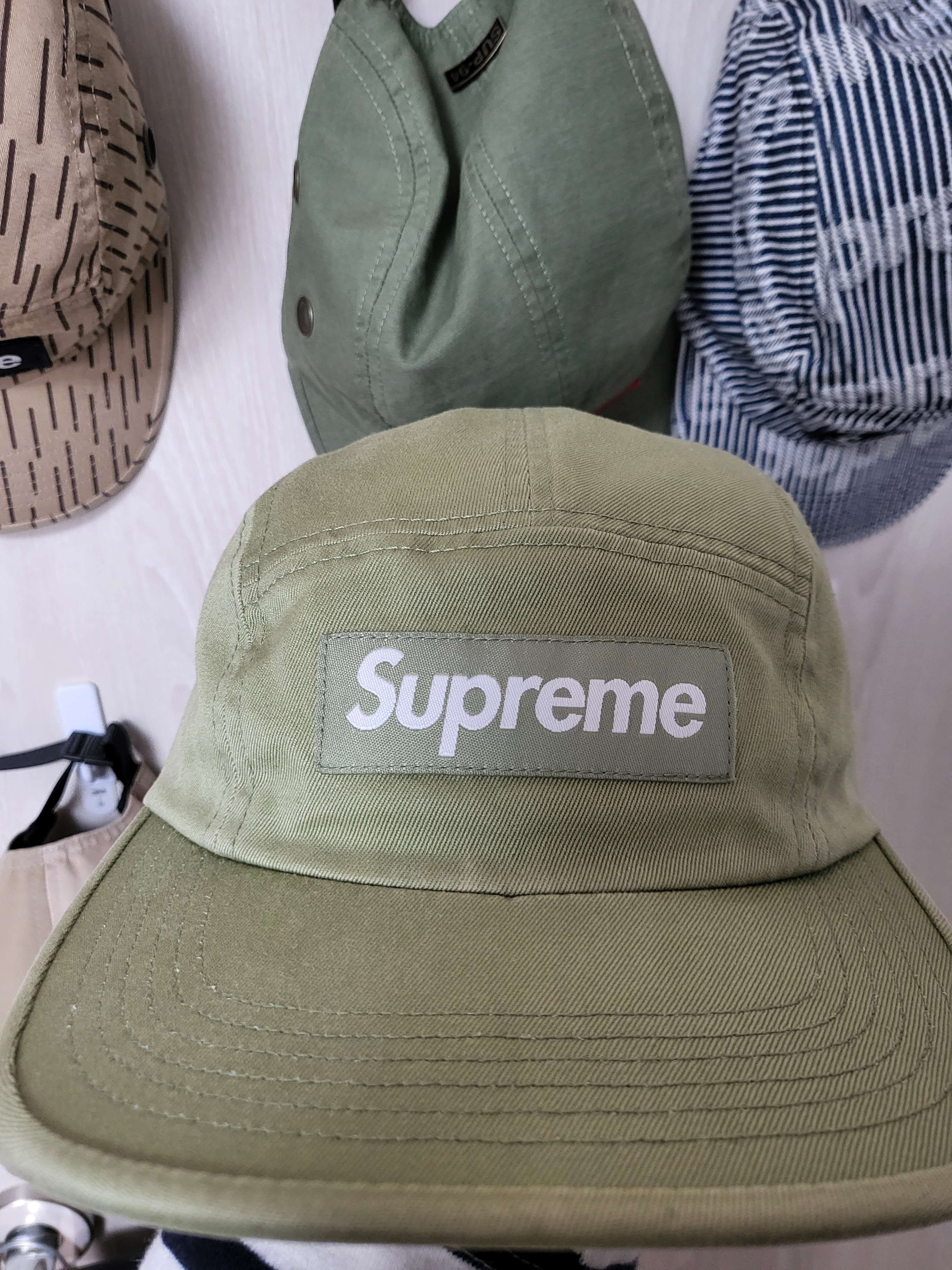 Supreme Washed Chino Twill Camp Cap Light Olive - 24SS 착용 스타일