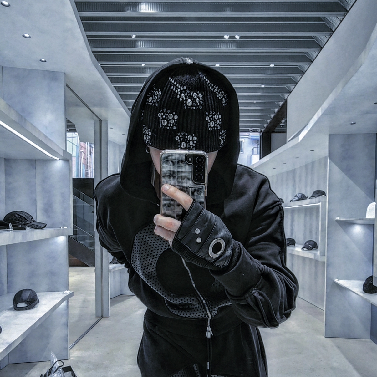 Atiissu Shine Beanie Grey 착용 스타일