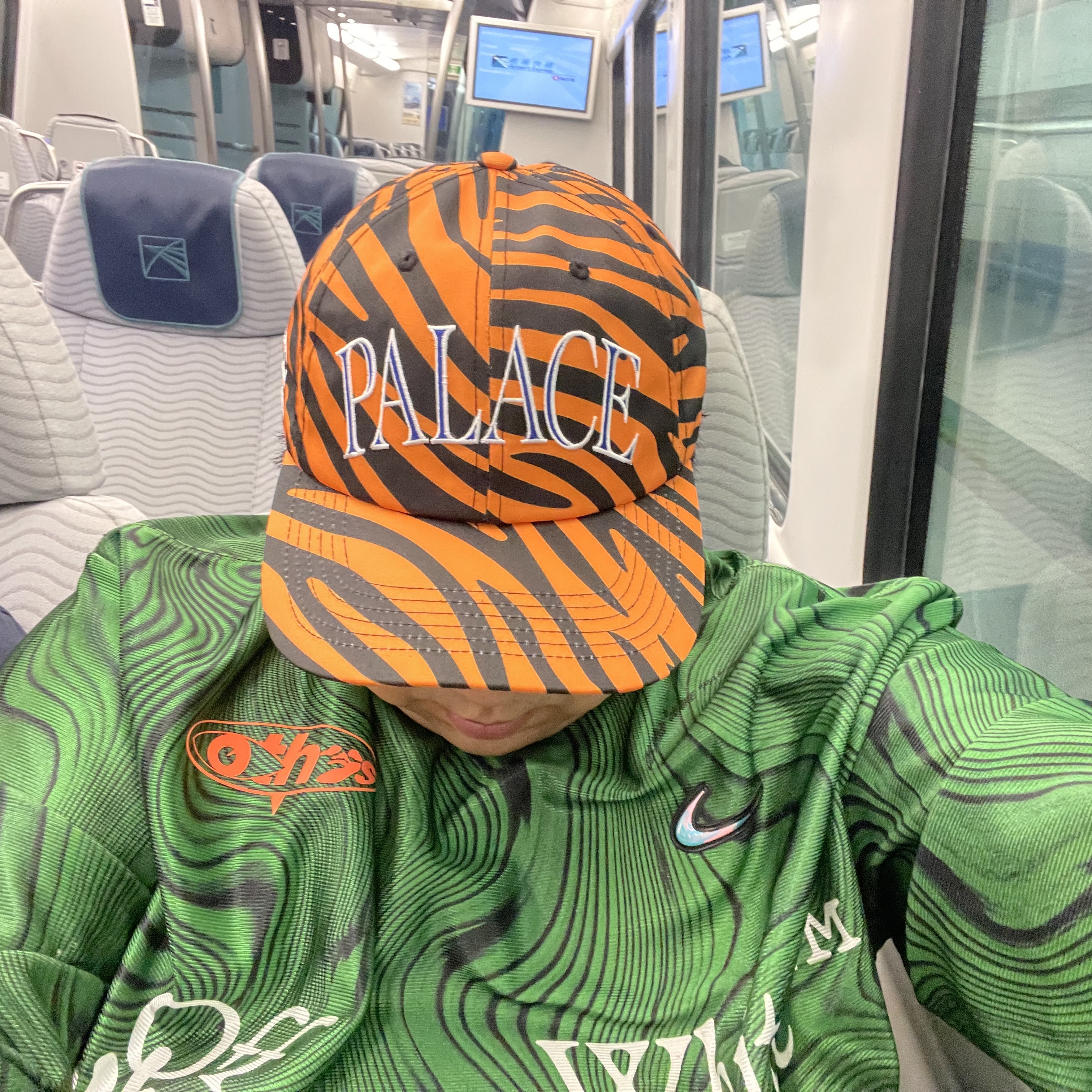 Nike x Off-White Allover Print Jersey Kelly Green - US/EU 착용 스타일 - 2
