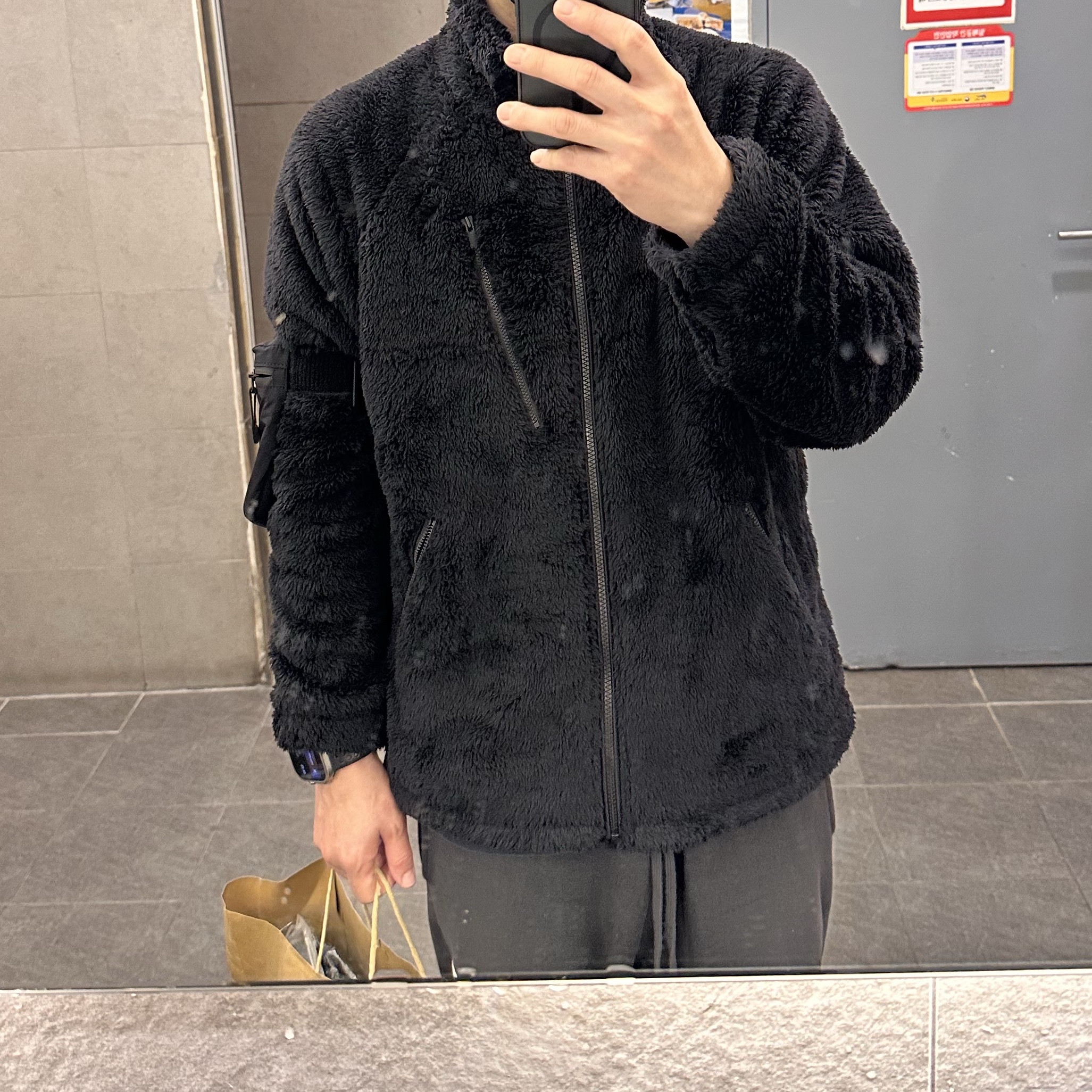 Uniqlo x Needles Fleece Jacket Black - KR 착용 스타일