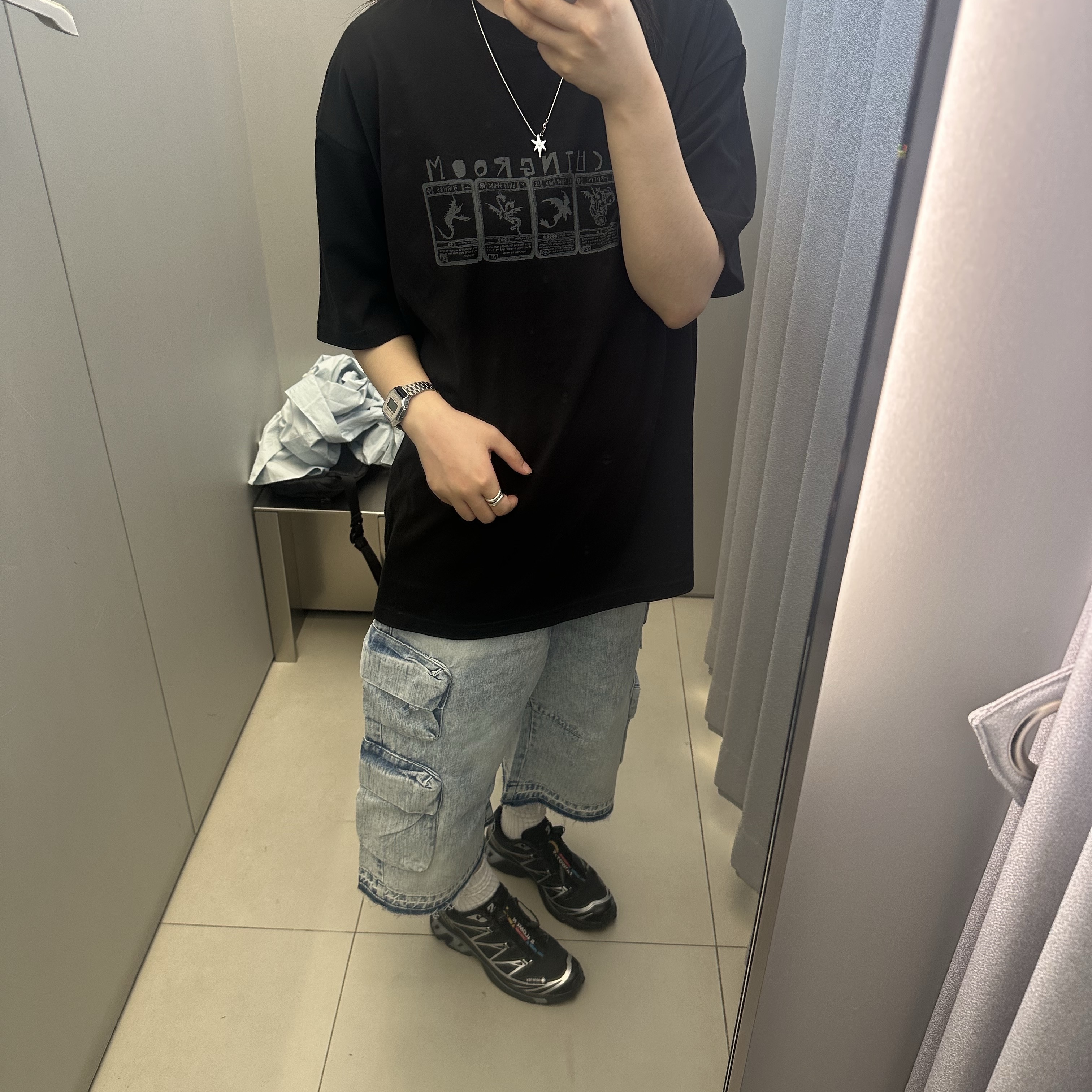 Hatchingroom x How To Train Your Dragon Dragon Cards T-Shirt Black 착용 스타일