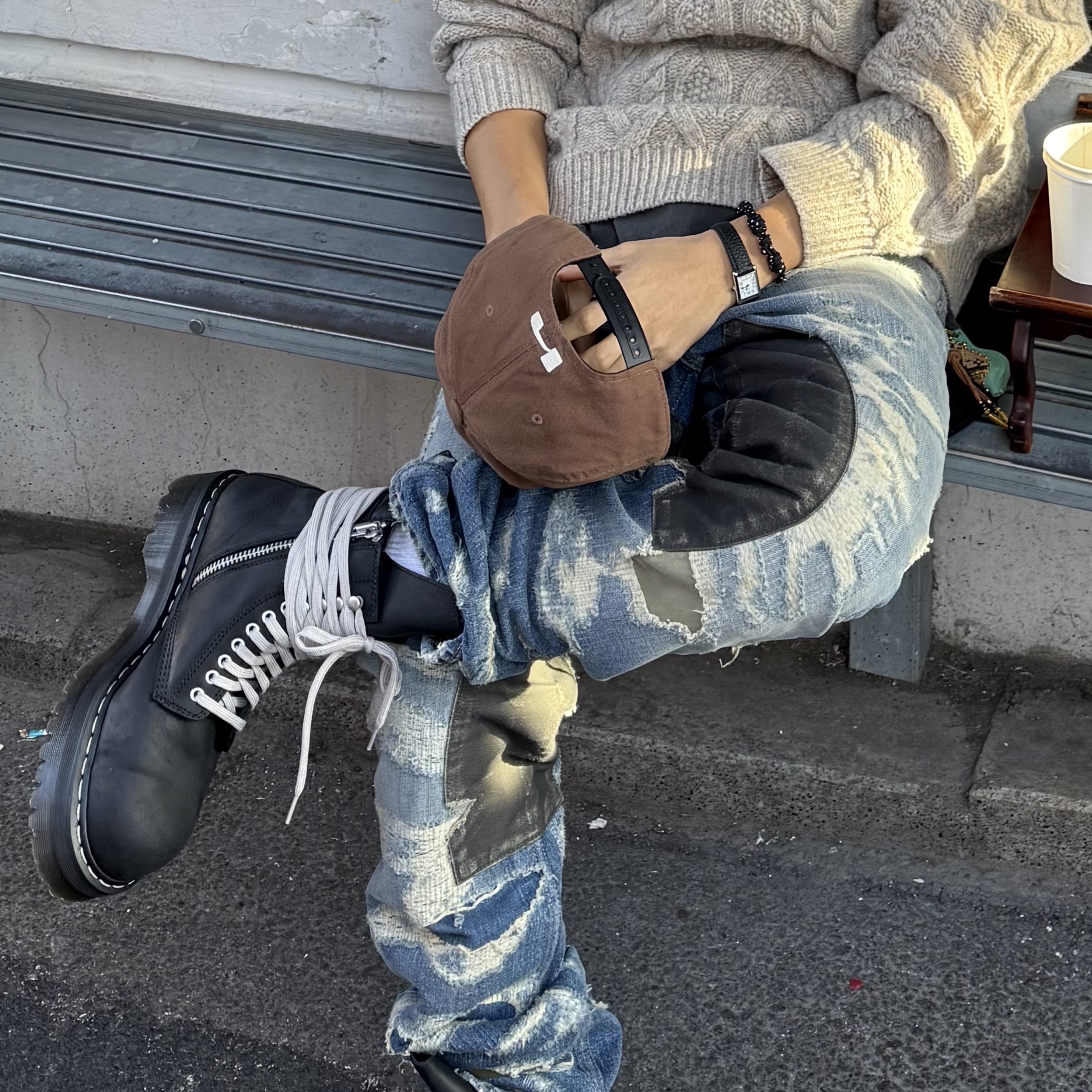 Dr. Martens x Rick Owens Quad Sole Steel Toe Boots Black 착용 스타일 - 1