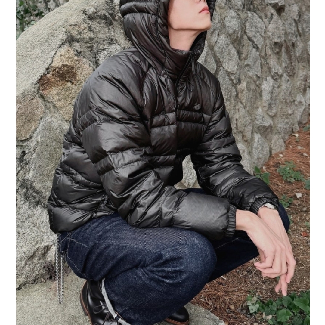 New Balance Flying 77 Superlight Hooded Goose Down Jacket Black 착용 스타일