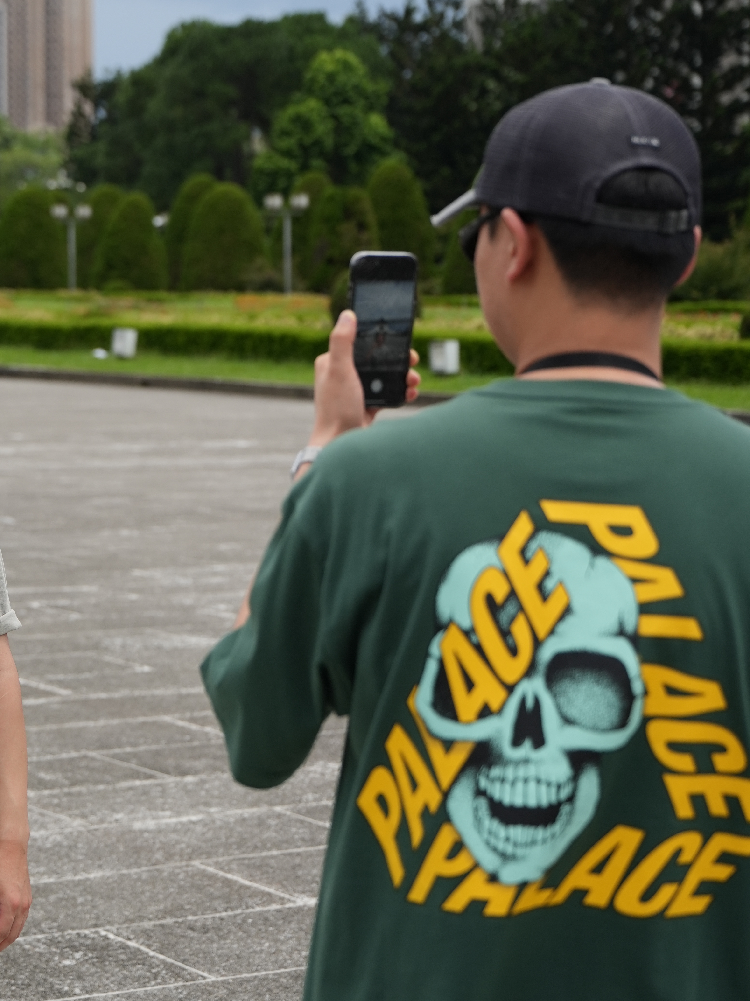 Palace P3 Skull T-Shirt Racey Green - 25SS 착용 스타일