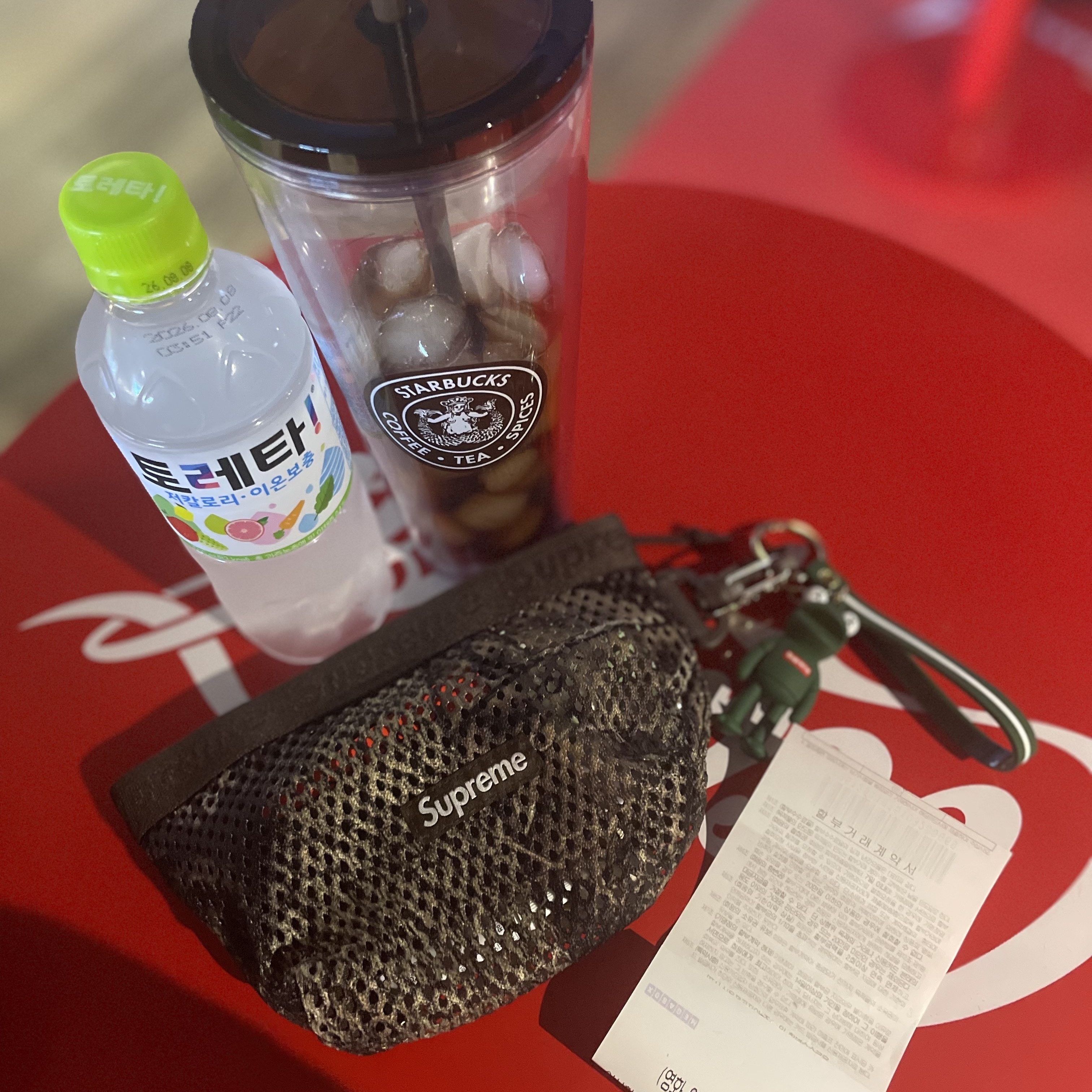 Supreme Mesh Mini Pouch Truetimber Kanati Camo - 25SS 착용 스타일