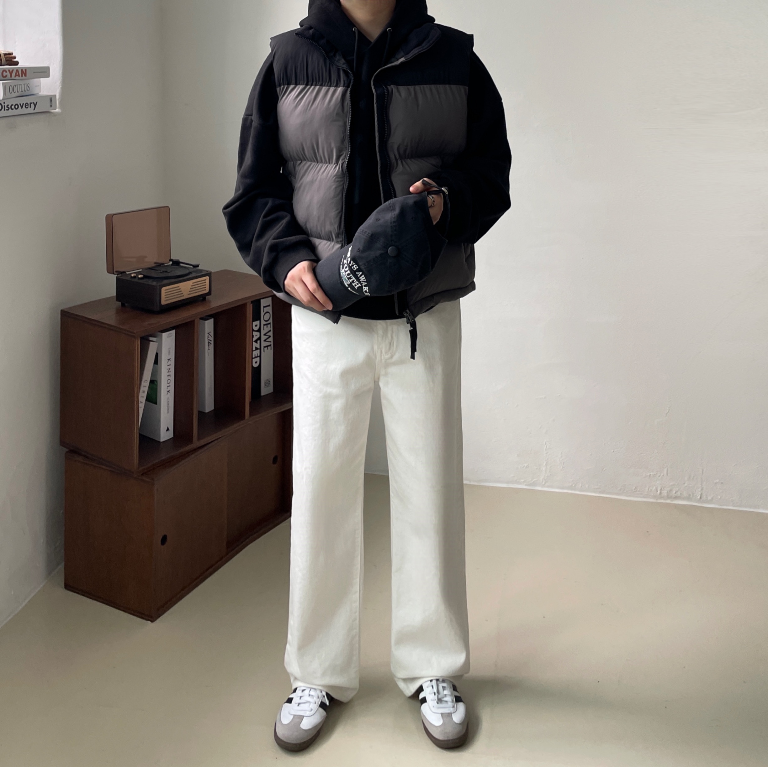 Adidas Samba OG Cloud White 착용 스타일 - 3