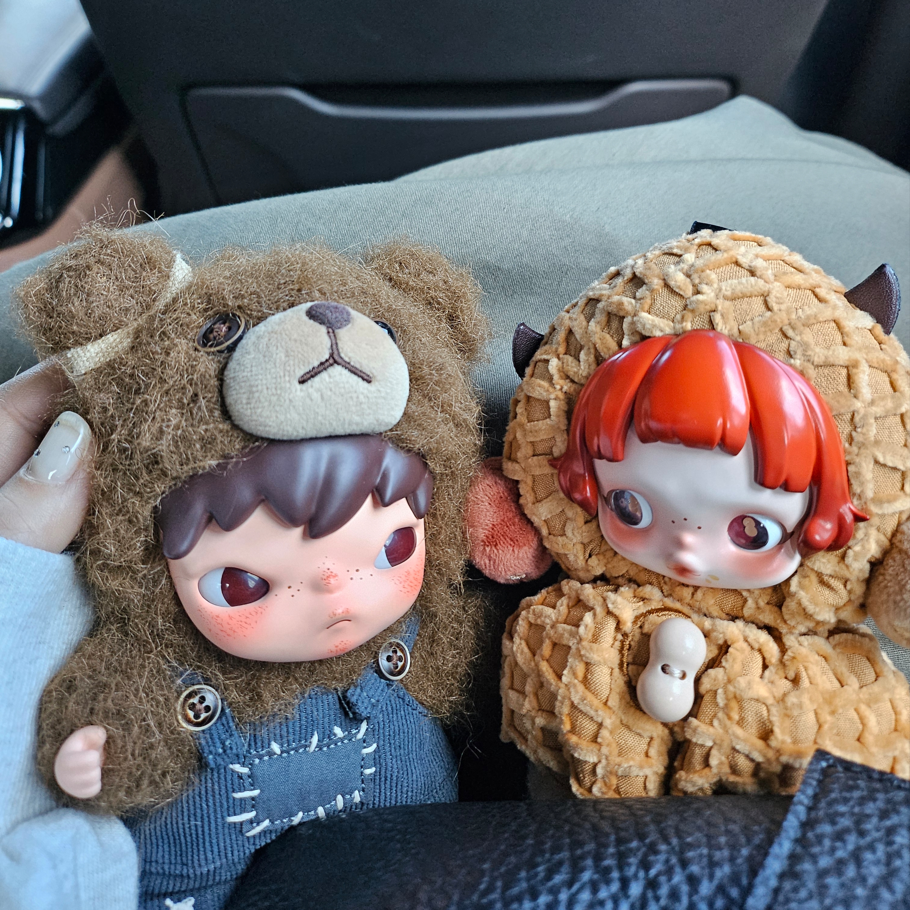 Pop Mart Skullpanda You Found Me ! Series Plush Doll Pendant Sealed Case (1 Blind Box), Pop Mart Hirono Living Wild-Fight For Joy Plush Doll 착용 스타일 - 4