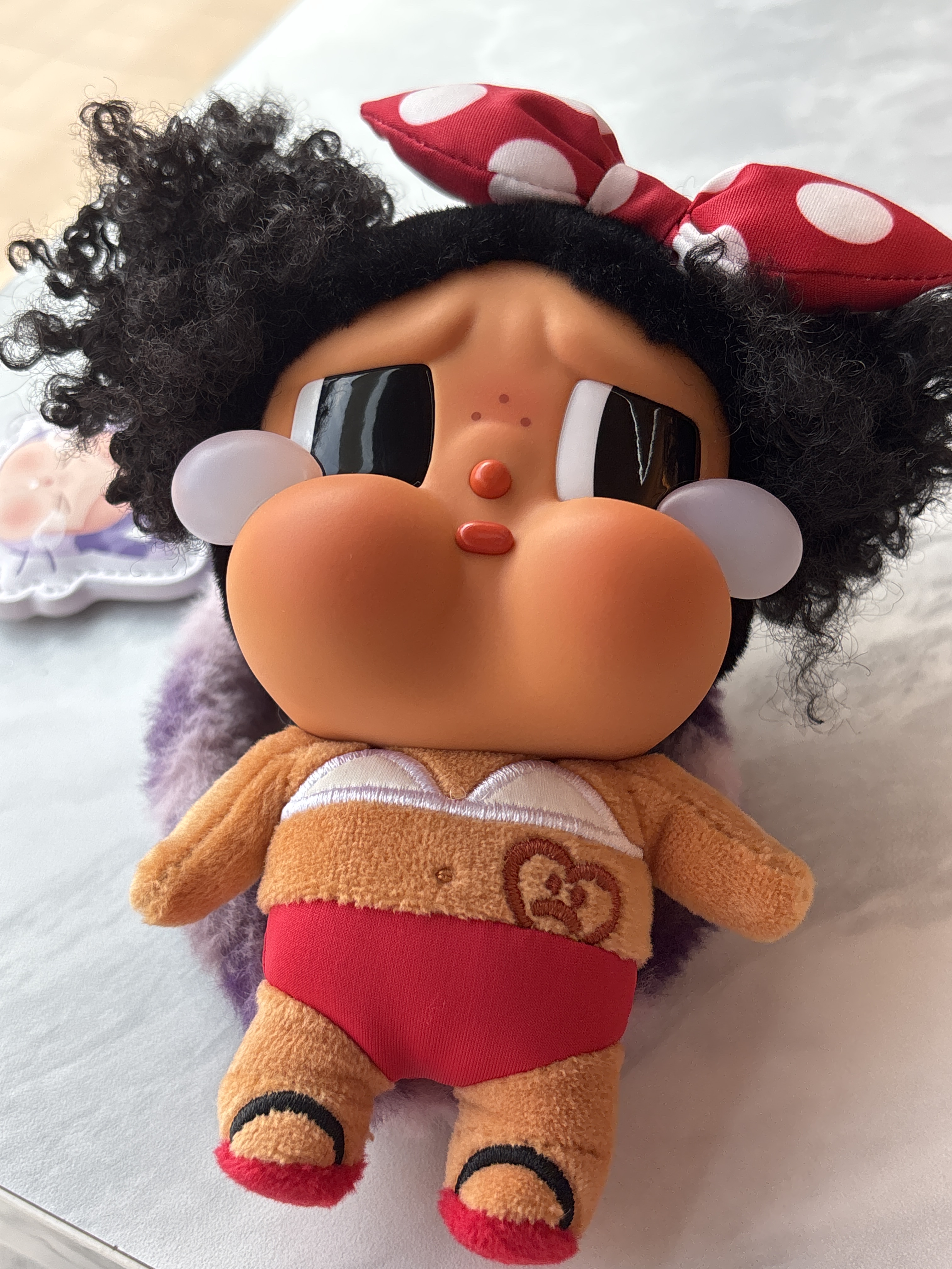 Pop Mart Crybaby Vacation Mode On Series Vinyl Plush Pendant Sealed Case (6 Blind Boxes) 착용 스타일 - 2
