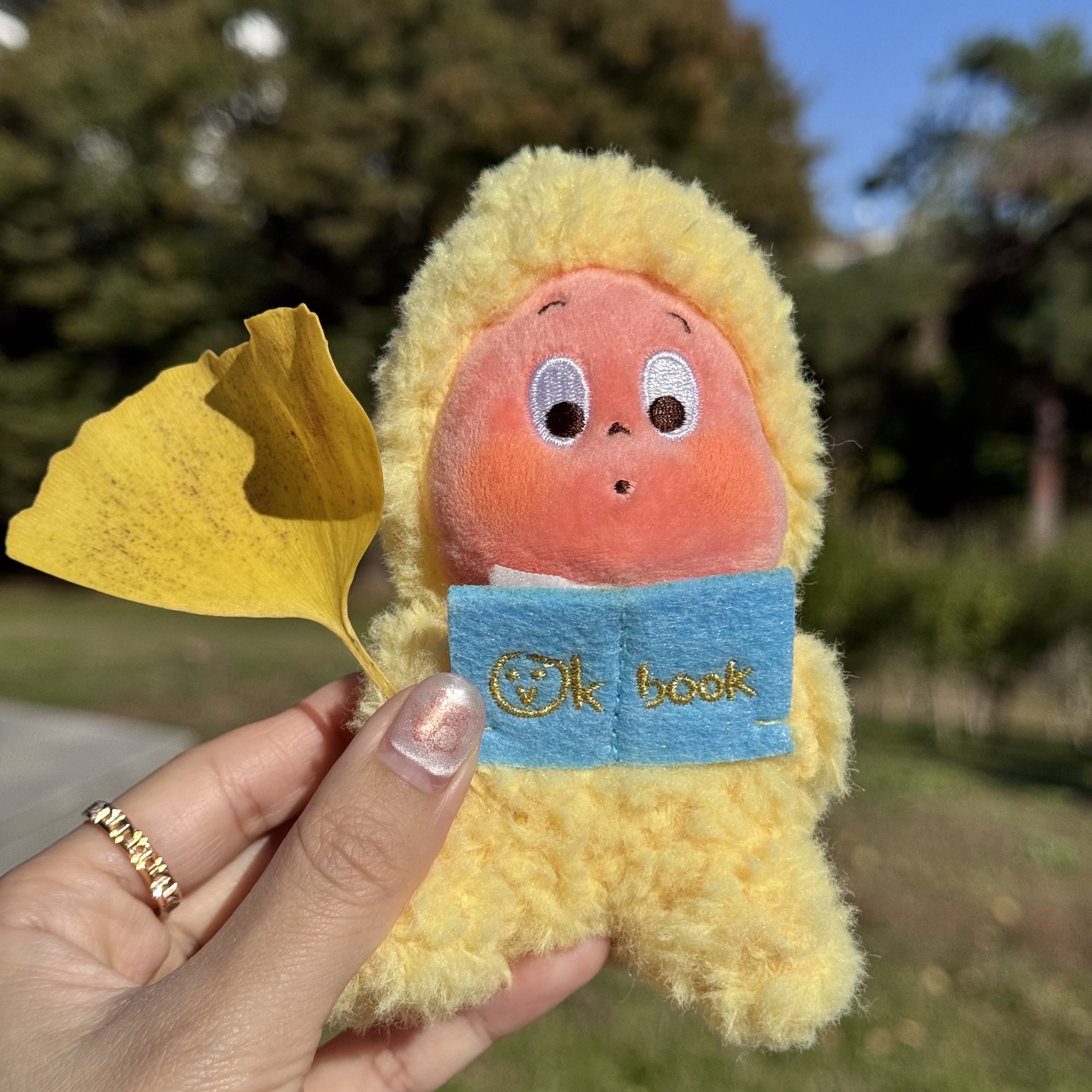 Pop Mart We Are Twinkle Twinkle Little Stars Series Plush Keyring Little Star (Opened Case) 착용 스타일