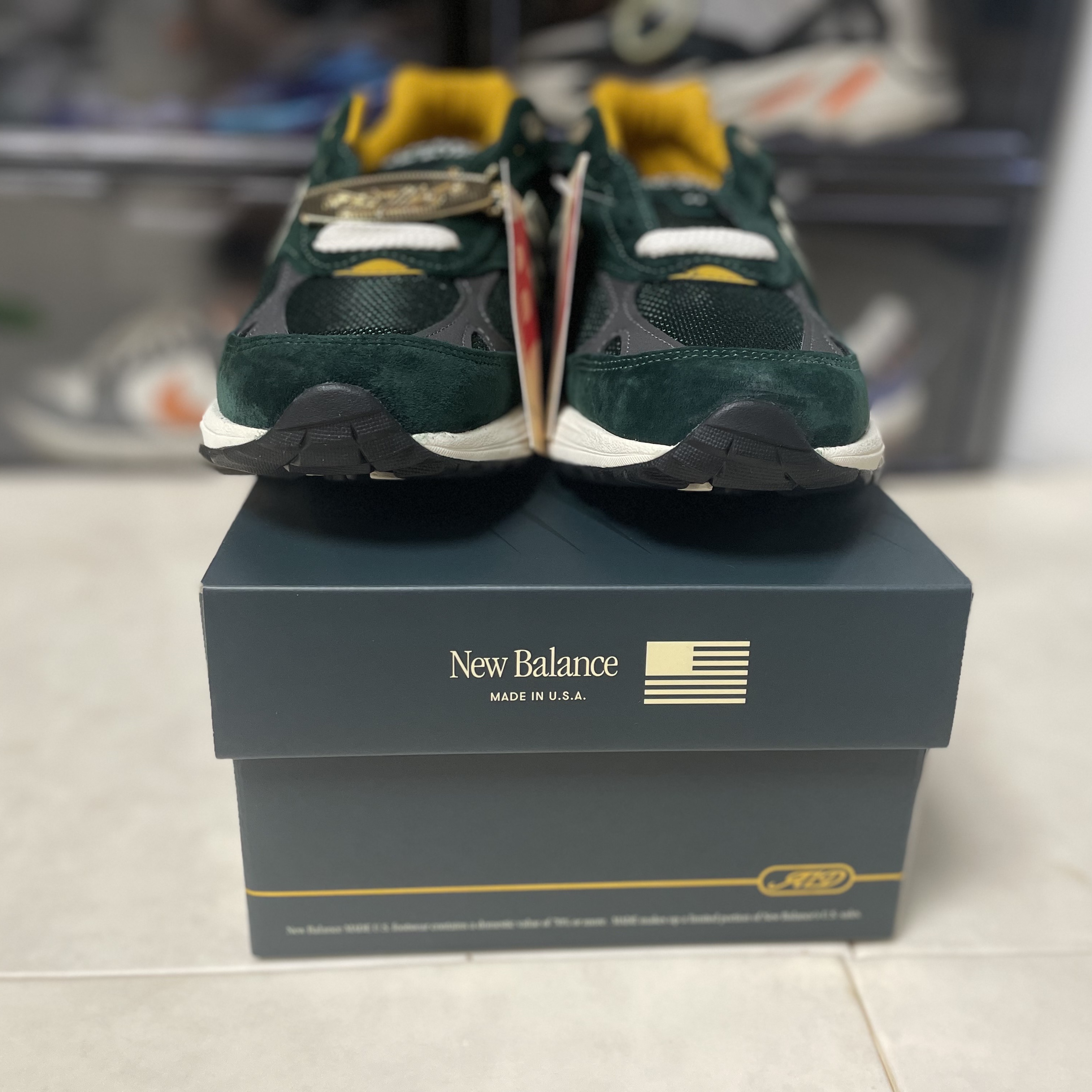 New Balance x Aime Leon Dore 993 Made in USA Pine Grove 착용 스타일 - 2