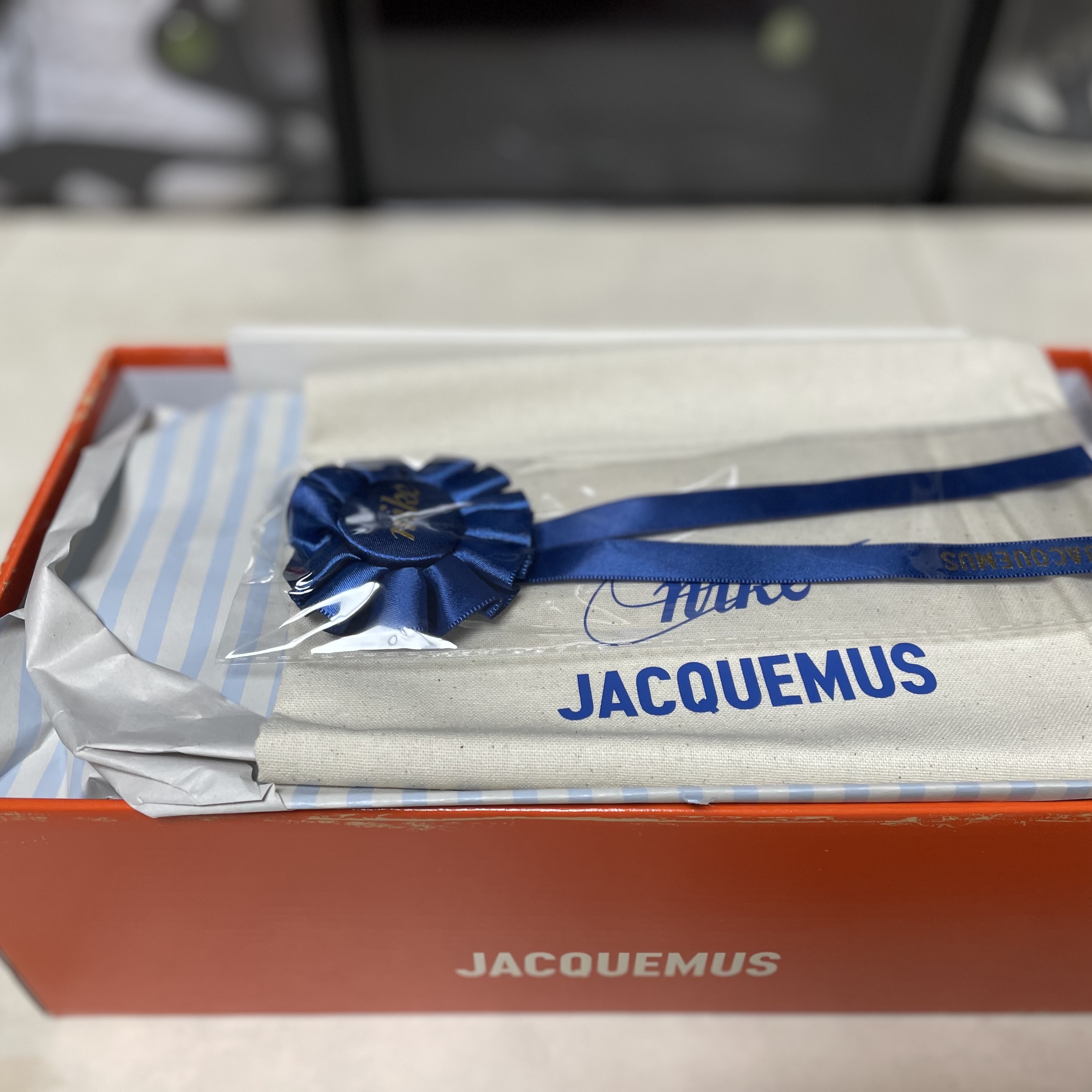 Nike x Jacquemus Moon Shoe SP Alabaster Off Noir 착용 스타일 - 5