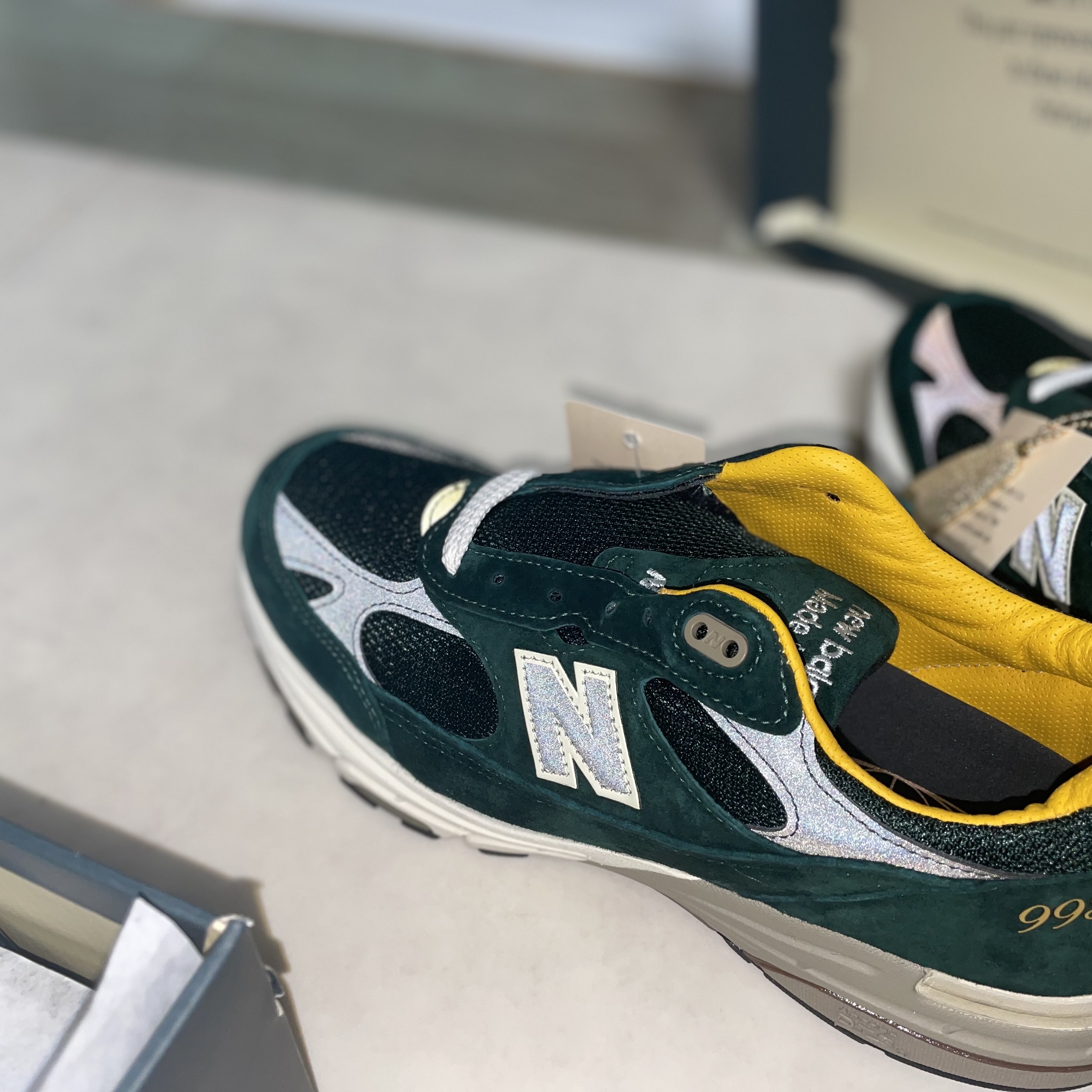New Balance x Aime Leon Dore 993 Made in USA Pine Grove 착용 스타일 - 7