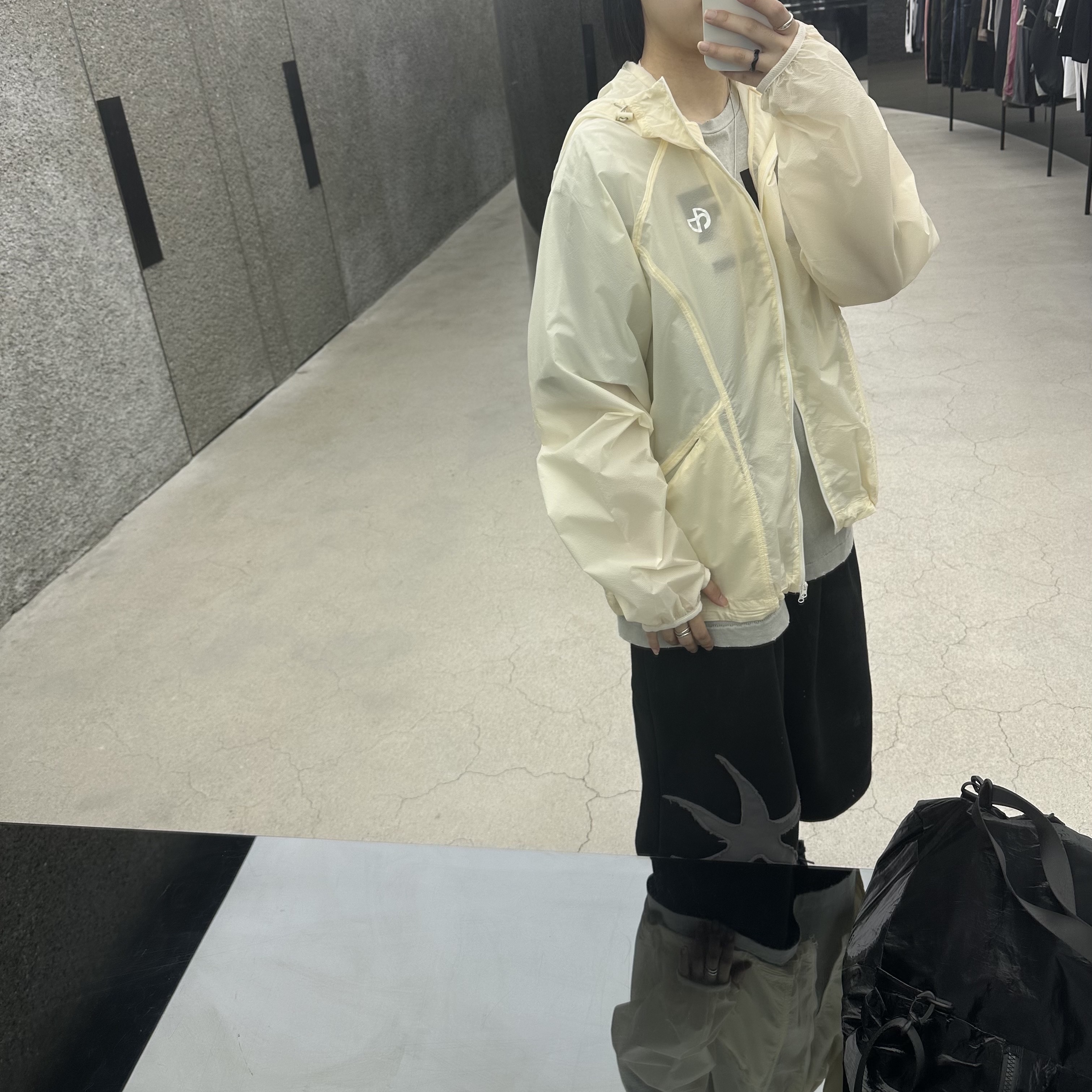NOMANUAL Aether Nylon Jacket Sand Yellow 착용 스타일