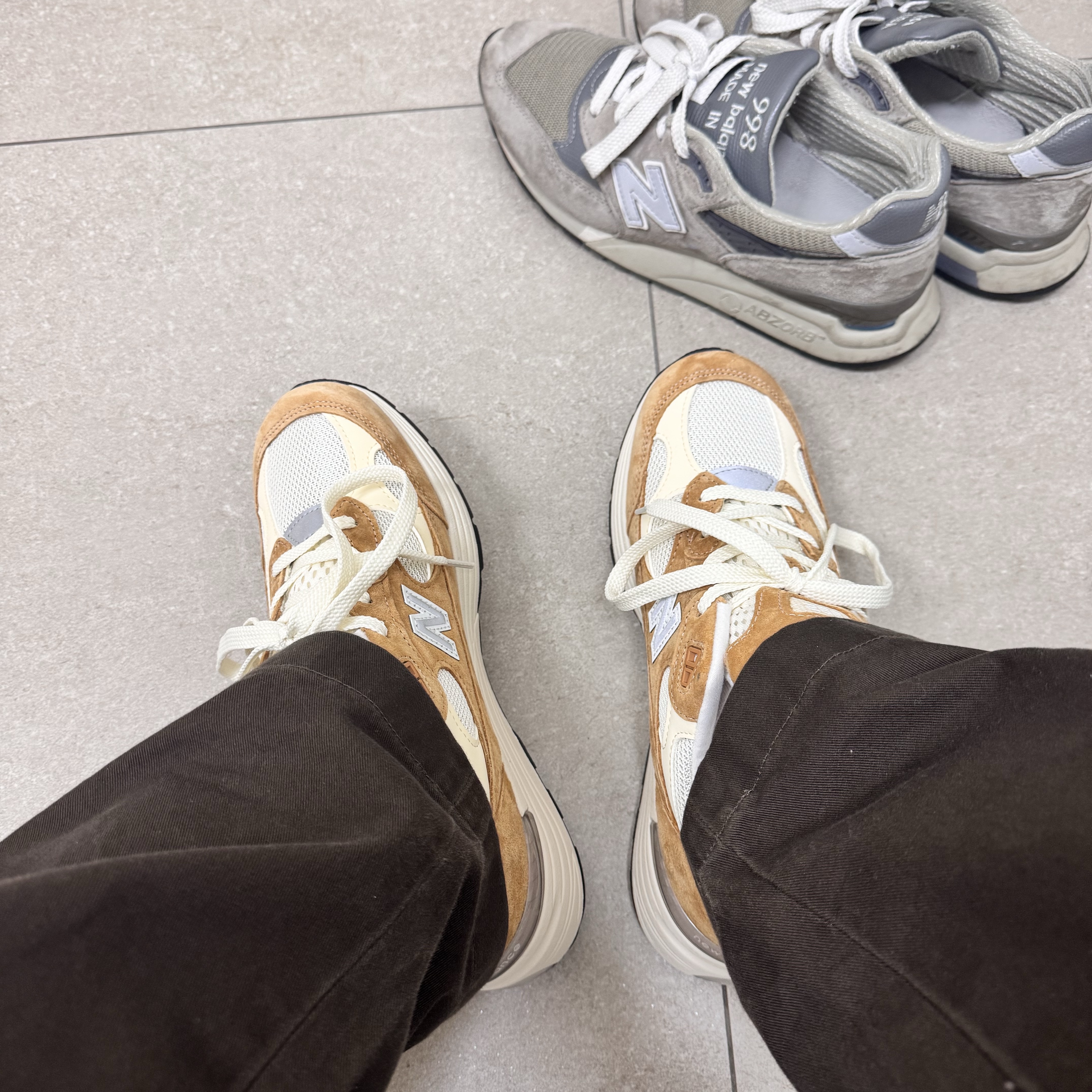 New Balance 992 Made in USA Sweet Caramel Calcium, New Balance 998 Core Made in USA Grey Silver 착용 스타일