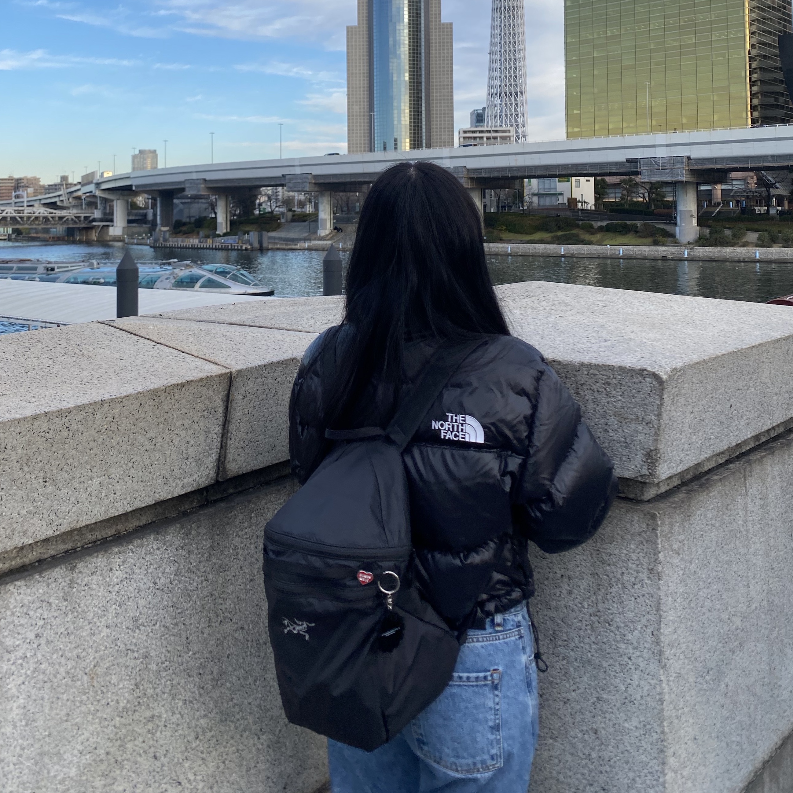 (W) The North Face Nuptse Short Jacket TNF Black 착용 스타일