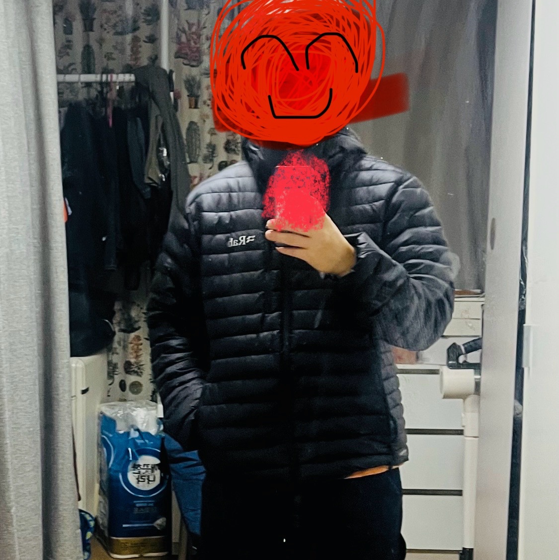 Rab Microlight Alpine Jacket Black 착용 스타일