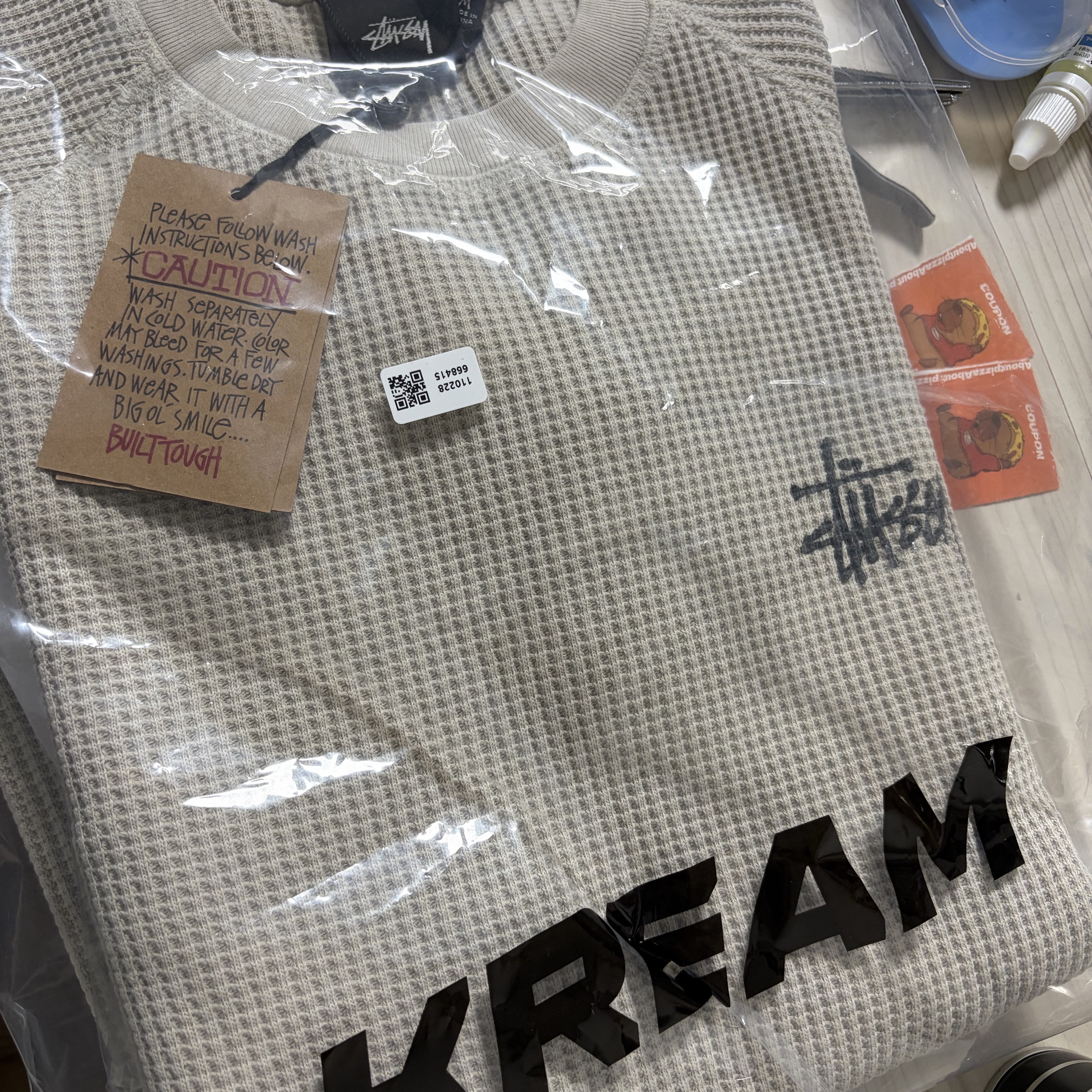 Stussy Raglan Thermal LS Crew Bone 착용 스타일
